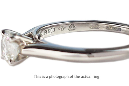 Cartier 0.35ct G/VVS1 Round Brilliant Diamond Engagement Ring - Bloomsbury Manor Ltd