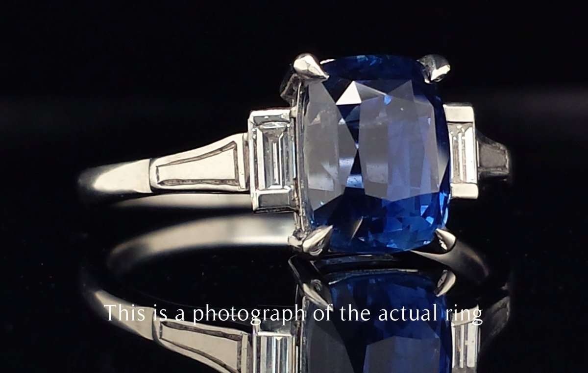 Mid - Century 3.11ct Unheated Ceylon Sapphire & Diamond Engagement Ring - Bloomsbury Manor Ltd