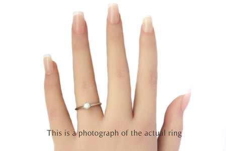 Tiffany & Co 0.25ct G/VVS1 Round Brilliant Diamond Engagement Ring - Bloomsbury Manor Ltd