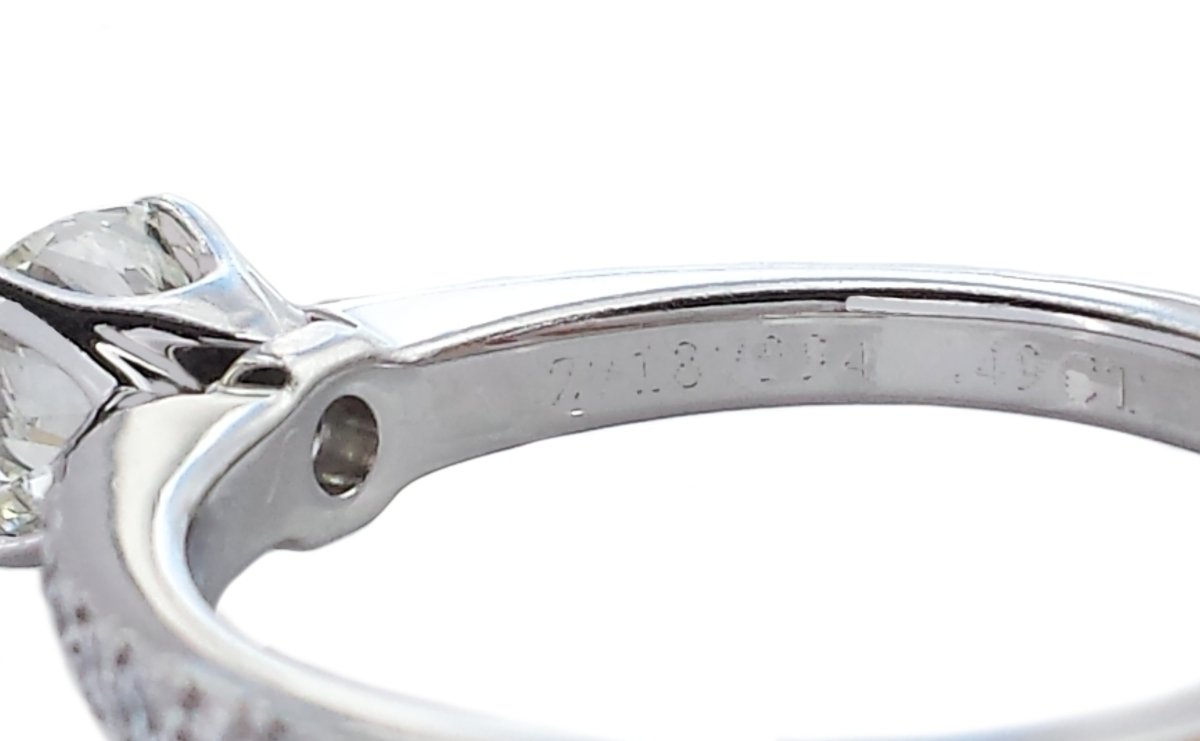 Tiffany & Co. 0.65tcw I/VS1 Triple XXX Novo Diamond Engagement Ring - Bloomsbury Manor Ltd
