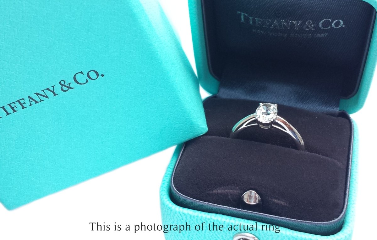 Tiffany & Co 0.73ct G/VVS2 Oval Brilliant Cut Diamond Engagement Ring - Bloomsbury Manor Ltd