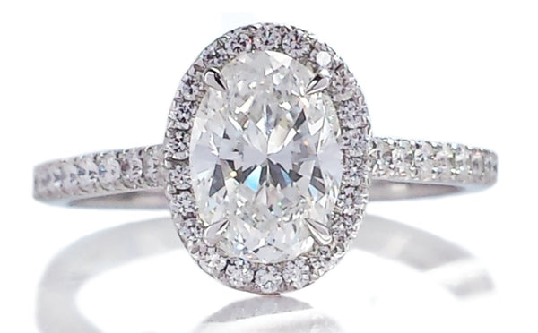 Tiffany E/VVS1 Triple XXX Oval Diamond Soleste