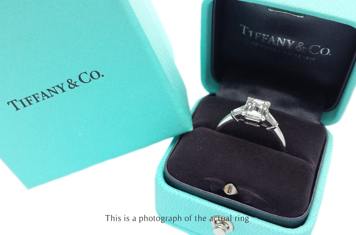 Tiffany & Co 1.61ct H/VVS2 Emerald Cut & Tapered Baguette Diamond Engagement Ring - Bloomsbury Manor Ltd