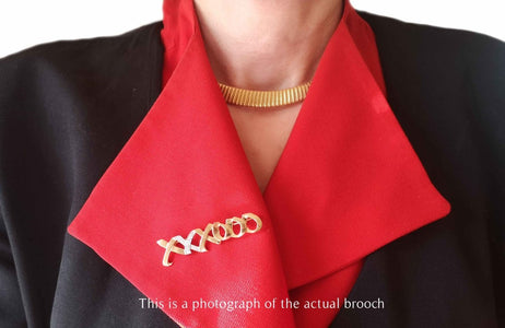 Tiffany & Co 1983 Diamond Paloma Picasso Hugs & Kisses 18k Gold Platinum Brooch - Bloomsbury Manor Ltd