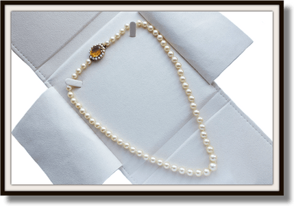 Vintage 1940s Cultured Pearl Necklace with 7.30ct Citrine Clasp - Bloomsbury Manor Ltd