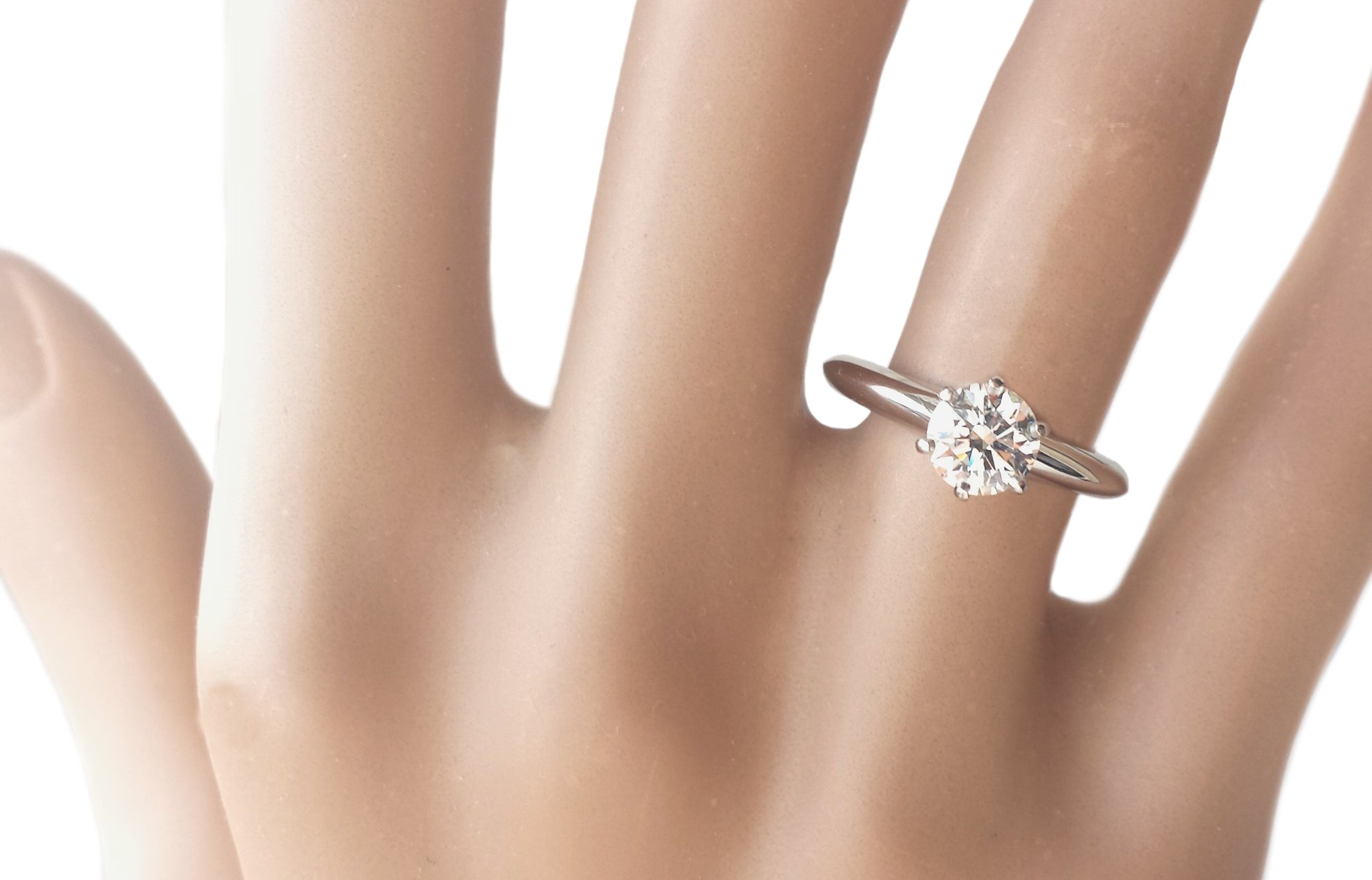 Tiffany & Co. 0.75ct I/VS2 Triple XXX Round Brilliant Diamond Engagement Ring