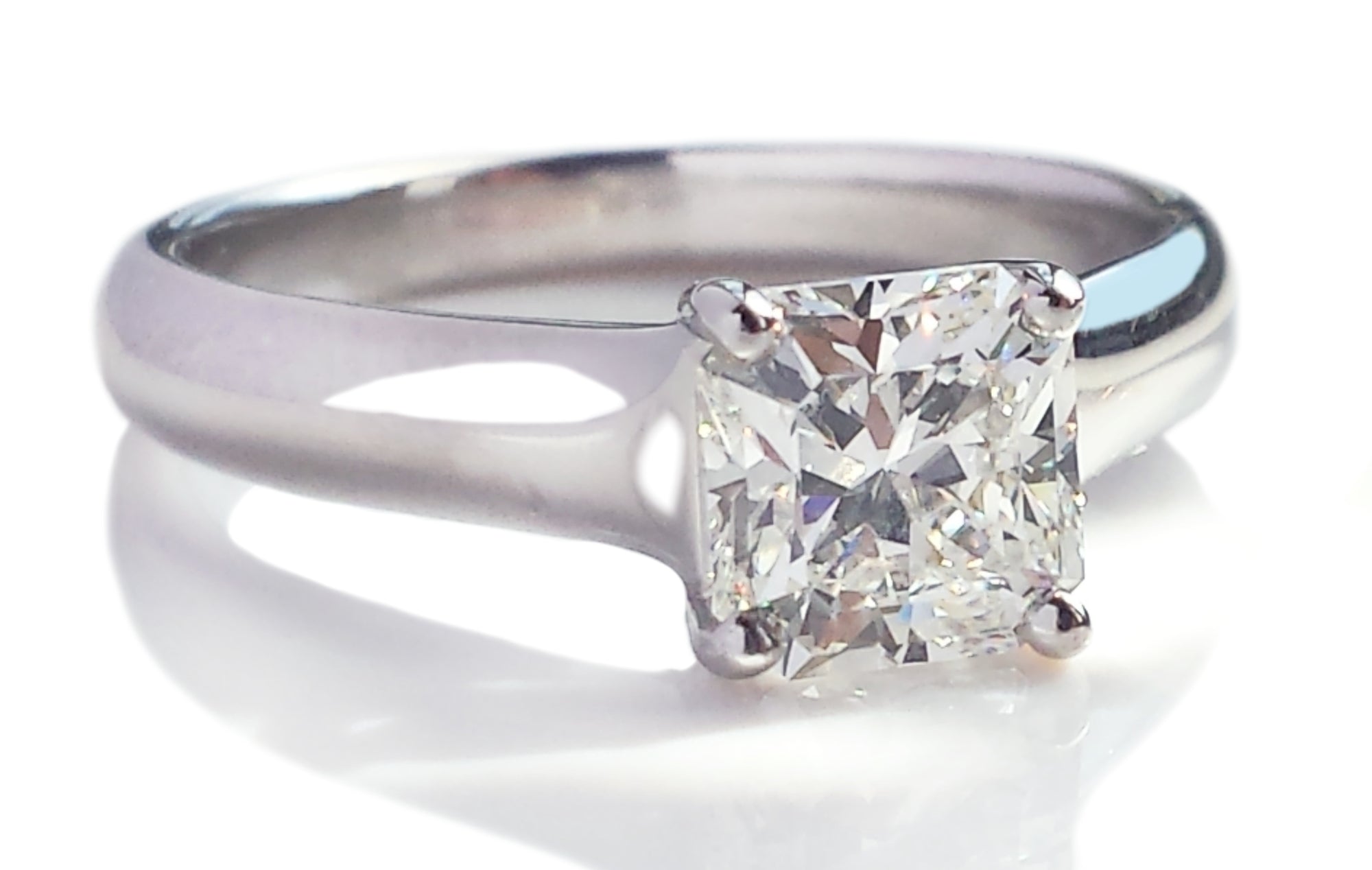 Tiffany & Co. 1.08ct H/VVS2 Lucida Diamond Engagement Ring