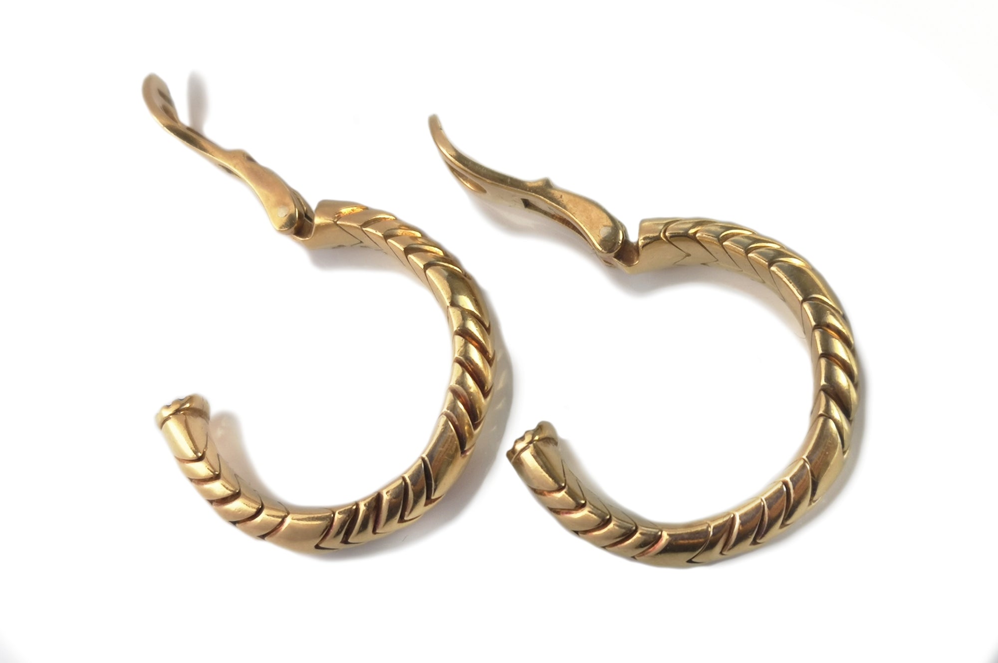 Bulgari Spiga Earrings in 18k Yellow Gold