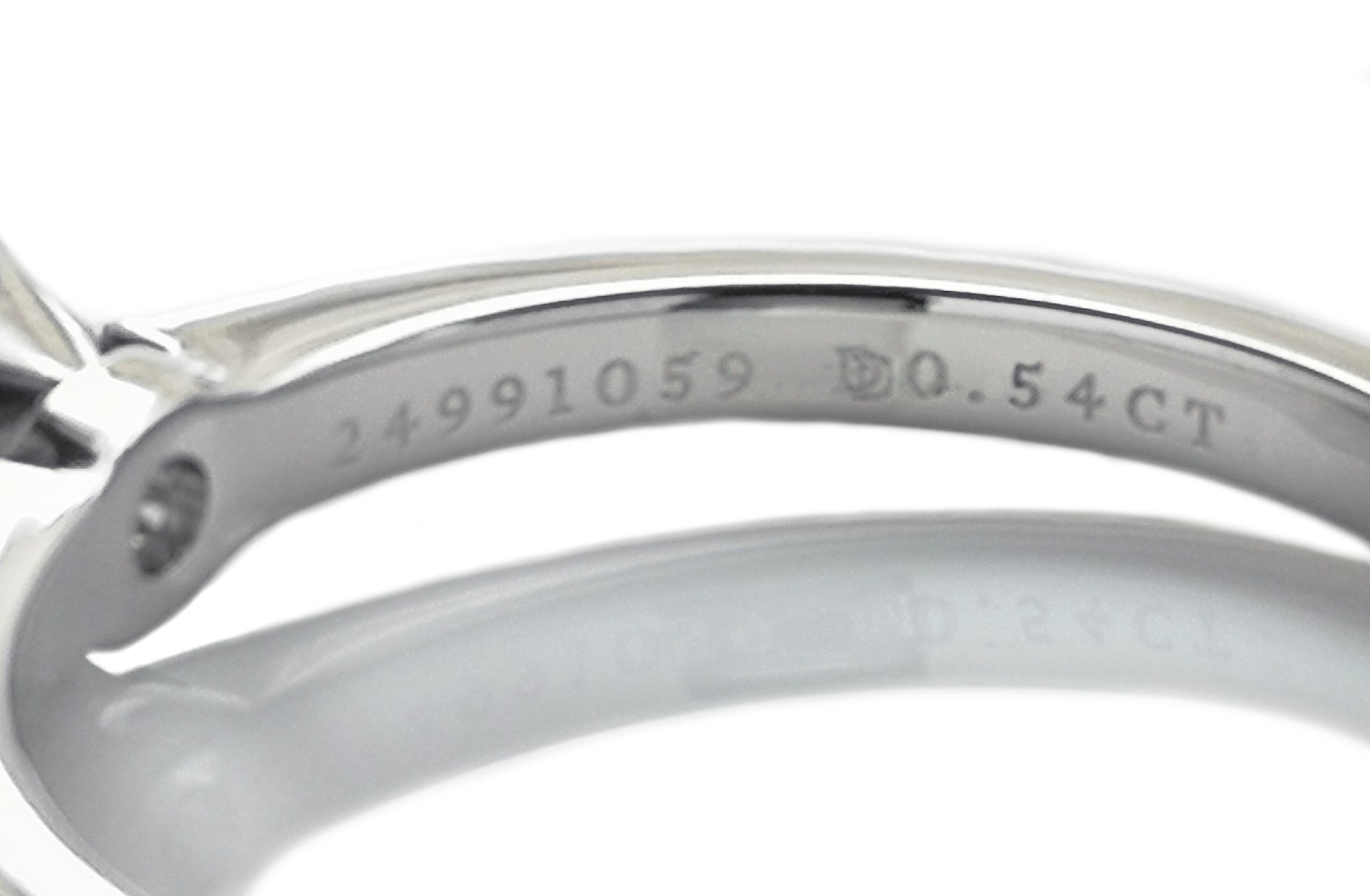 Tiffany & Co. 0.70tcw H/VVS1 Novo Diamond Engagement Ring