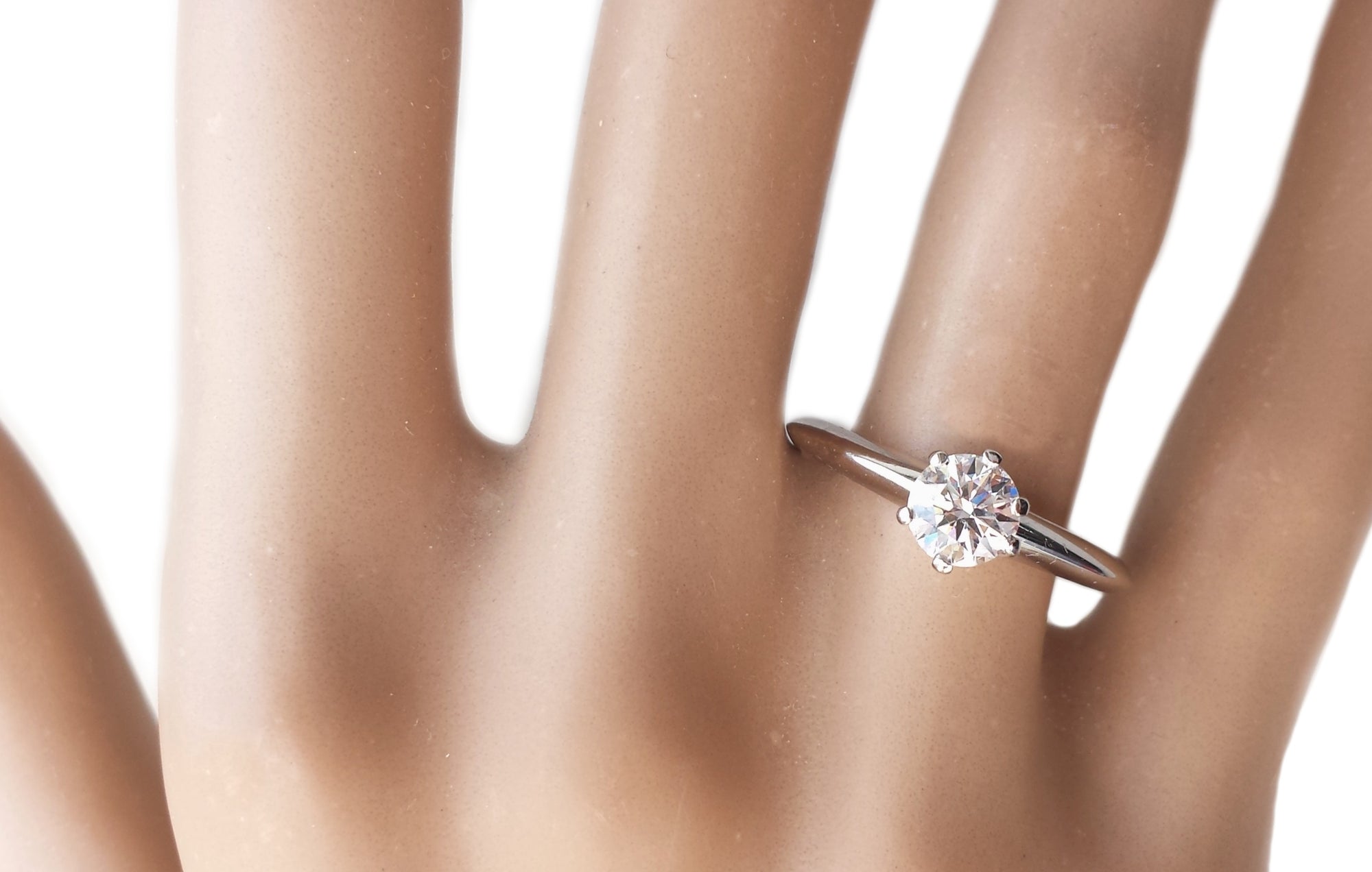 Tiffany & Co .68ct H/VVS2 Round Brilliant Diamond Engagement Ring