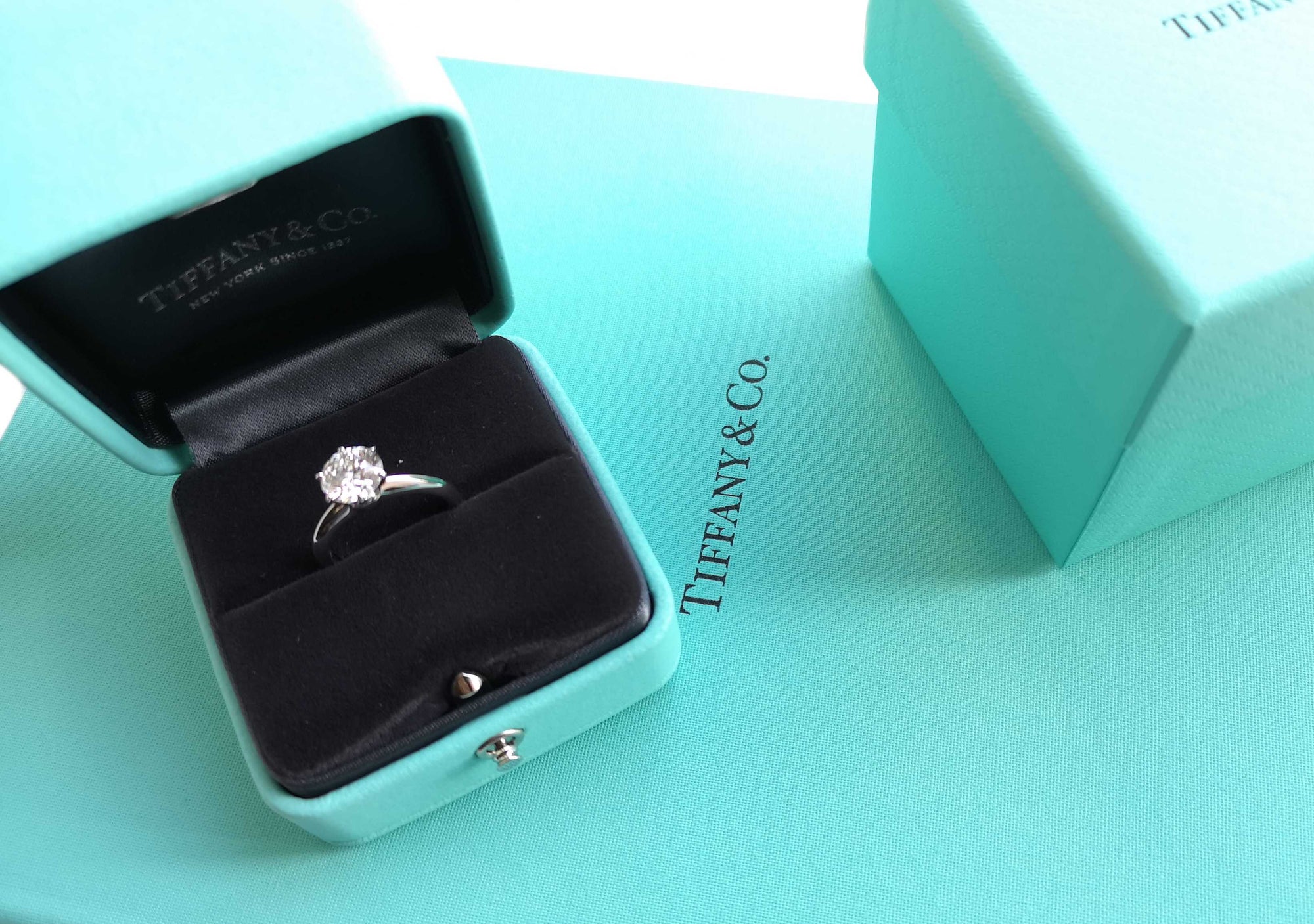 Tiffany & Co. 1.82ct H/VS1 Triple-X Round Brilliant Diamond Engagement Ring