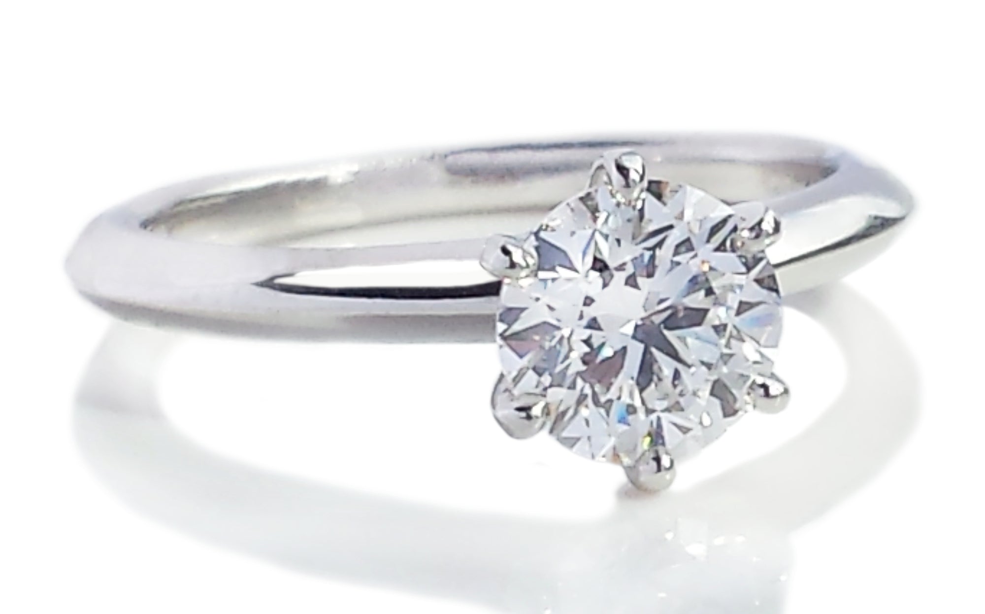 Tiffany & Co. 0.94ct G/VS1 Triple XXX Round Brilliant Diamond Engagement Ring