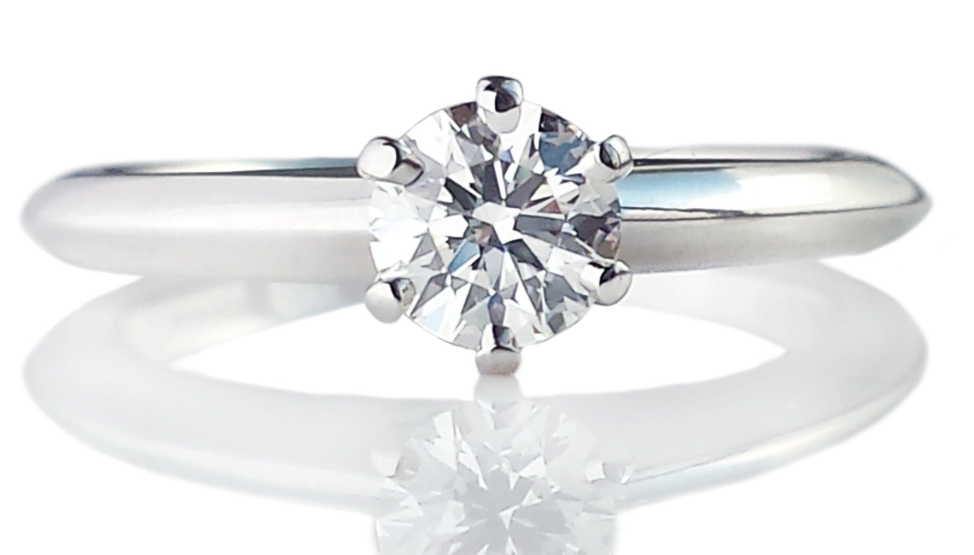 Tiffany & Co .38ct H/VS2 Round Brilliant Diamond Engagement Ring