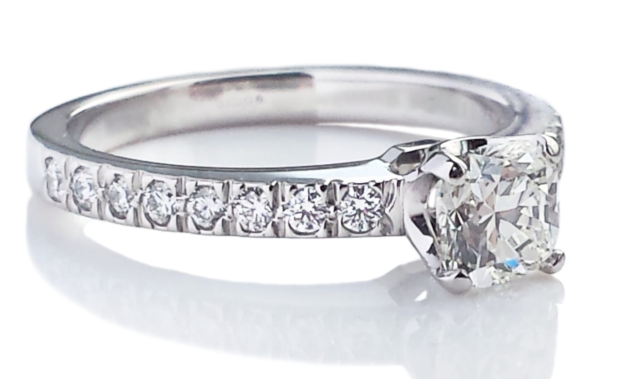 Tiffany & Co. 0.59tcw I/VS1 Novo Diamond Engagement Ring