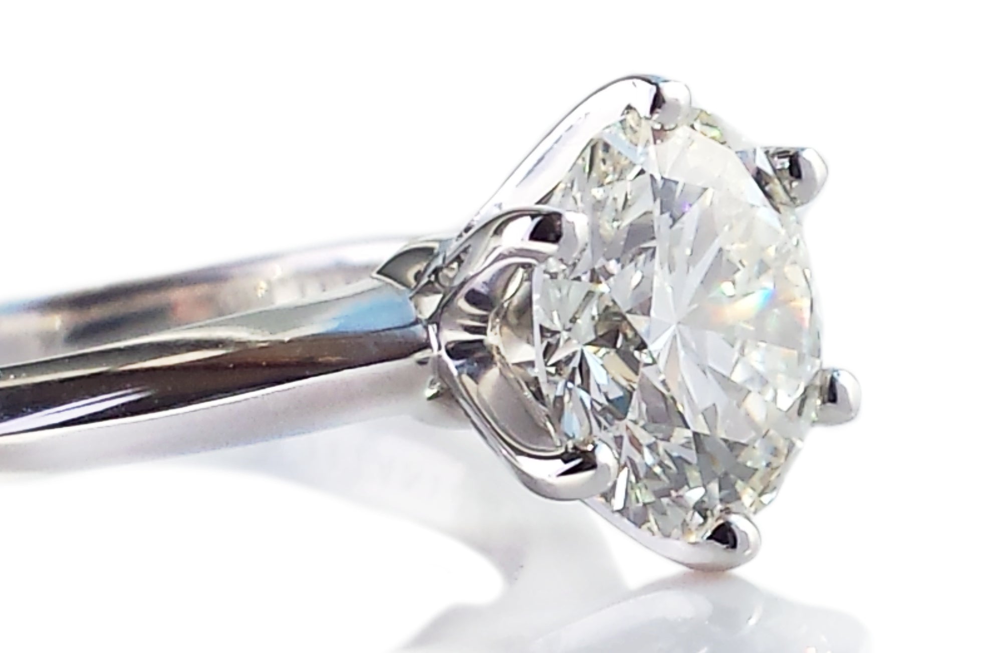 Tiffany & Co. 1.71ct I/VS1 Triple-X Round Brilliant Diamond Engagement Ring
