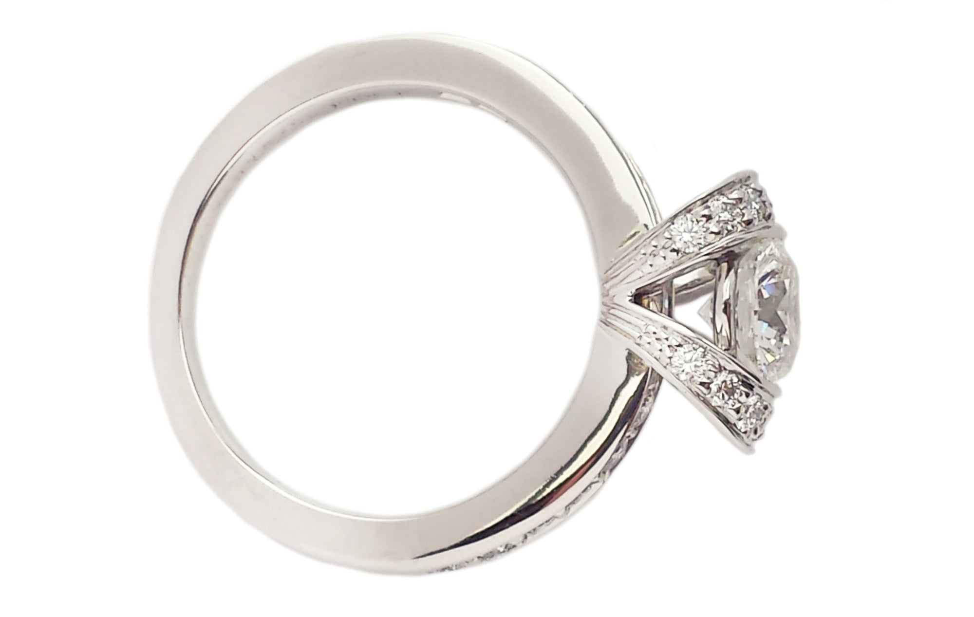 Tiffany & Co. 0.87tcw G/VS2 Round Brilliant Diamond Ribbon Engagement Ring