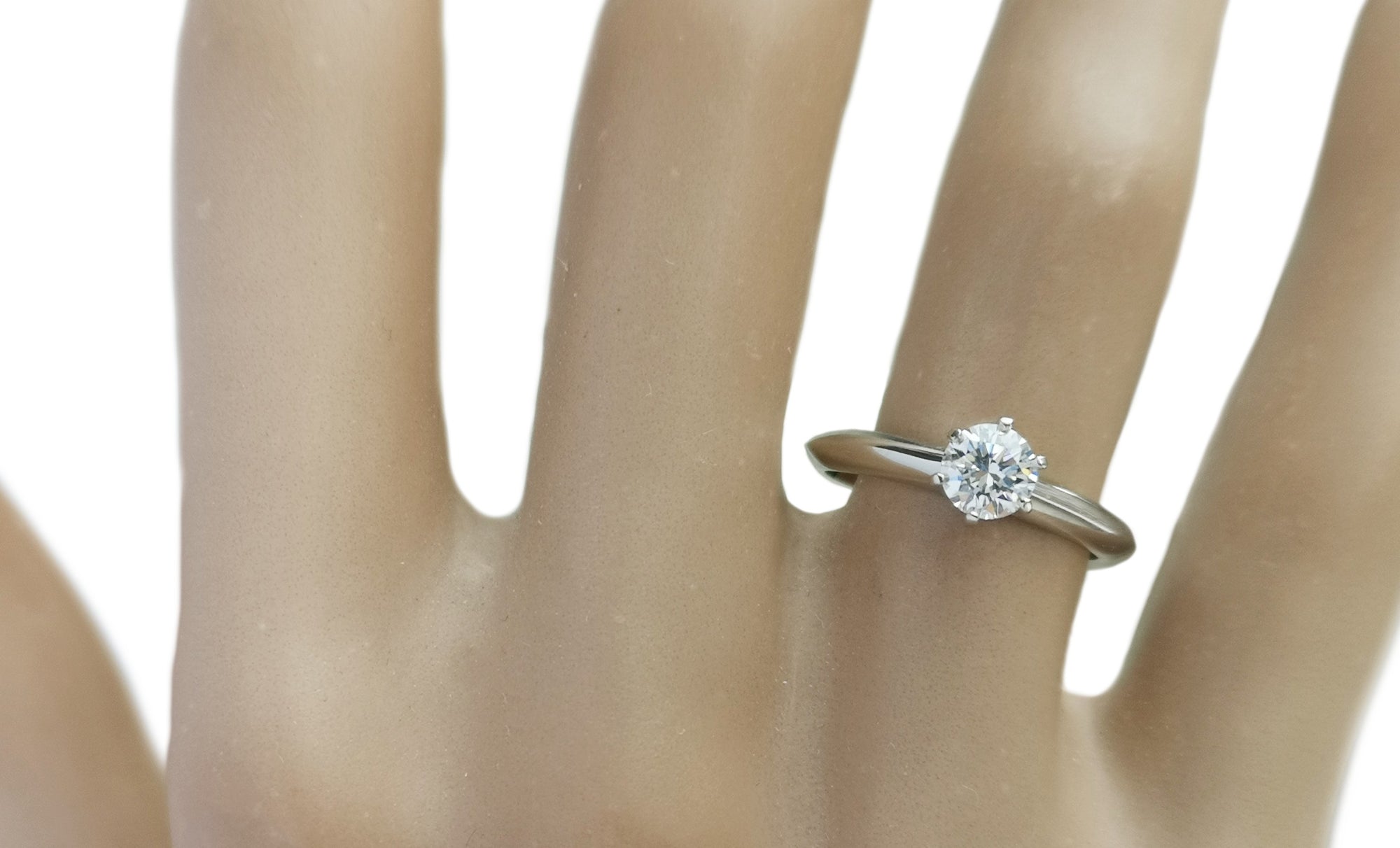 Tiffany & Co. 0.39ct H/VS Round Brilliant Cut Diamond Engagement Ring