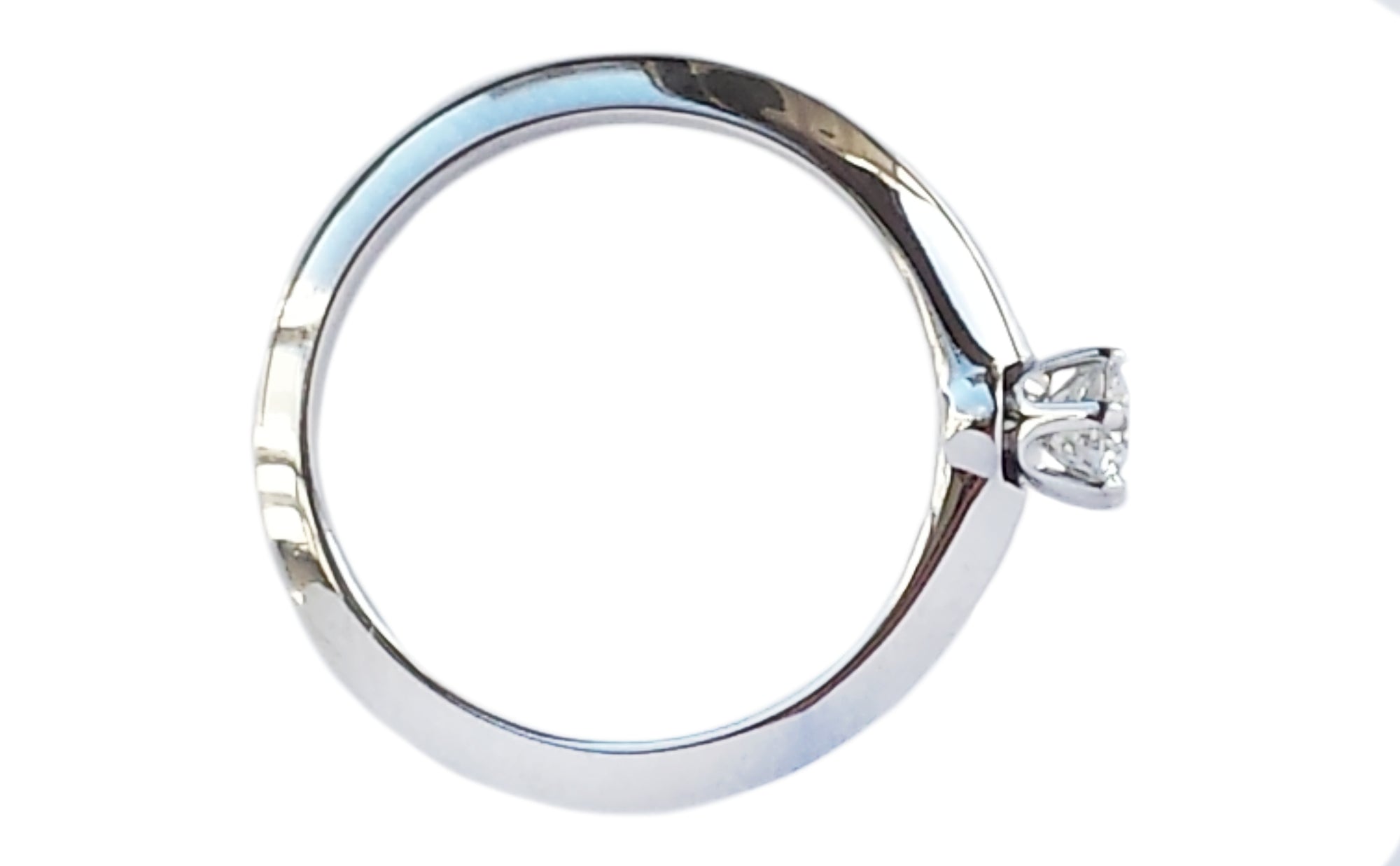 Tiffany & Co. 0.20ct H/VVS2 Round Brilliant Diamond Engagement Ring