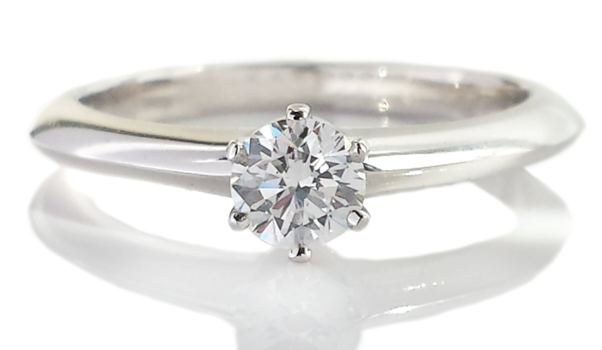 Tiffany & Co. 0.26ct E/VVS1 Round Brilliant Cut Diamond Engagement Ring