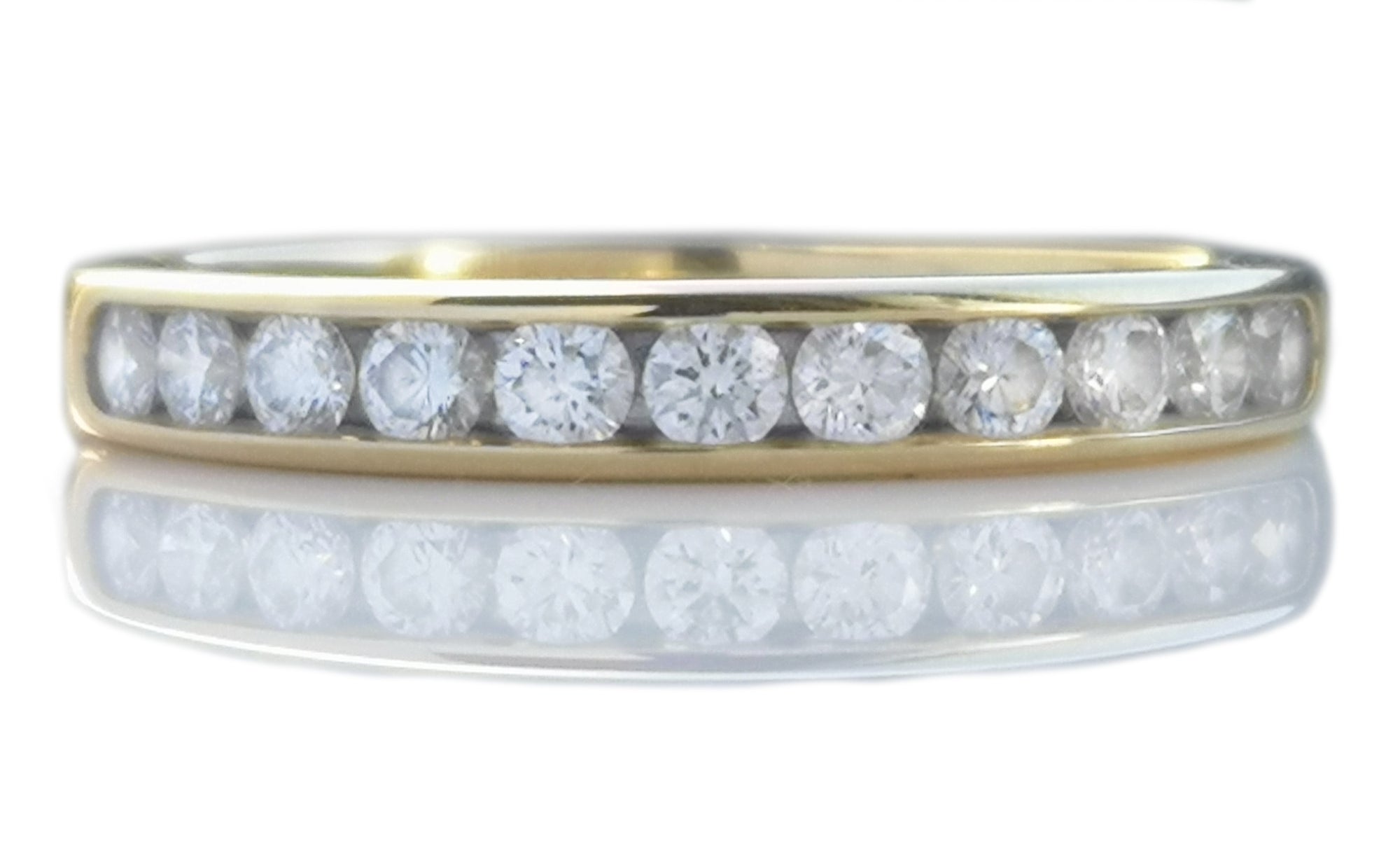 Tiffany & Co. 0.33ct G/VS 3mm Channel Set 18k Gold Wedding Band Ring