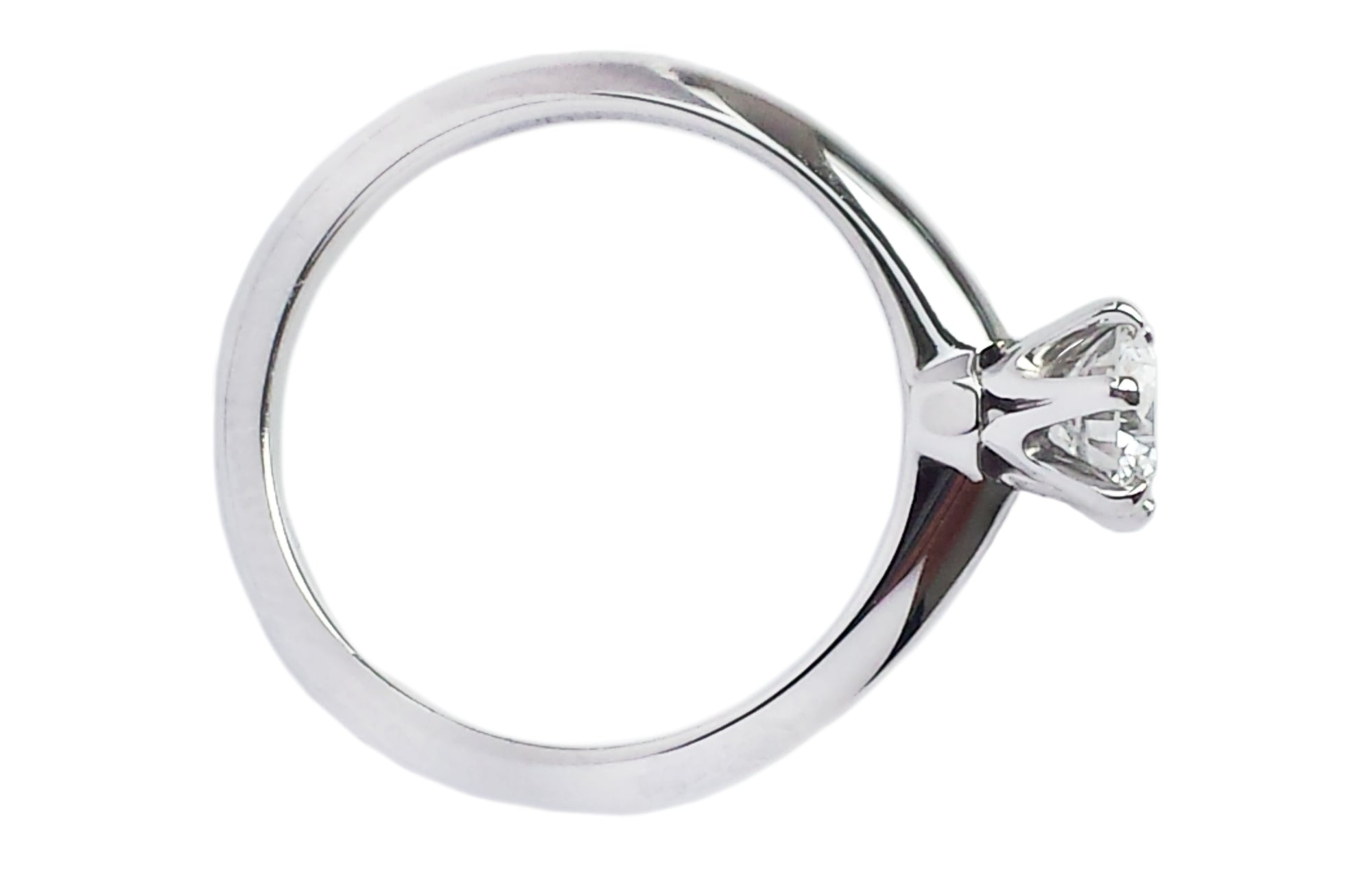 Tiffany & Co .49ct F/VS2 Round Brilliant Cut Diamond Engagement Ring