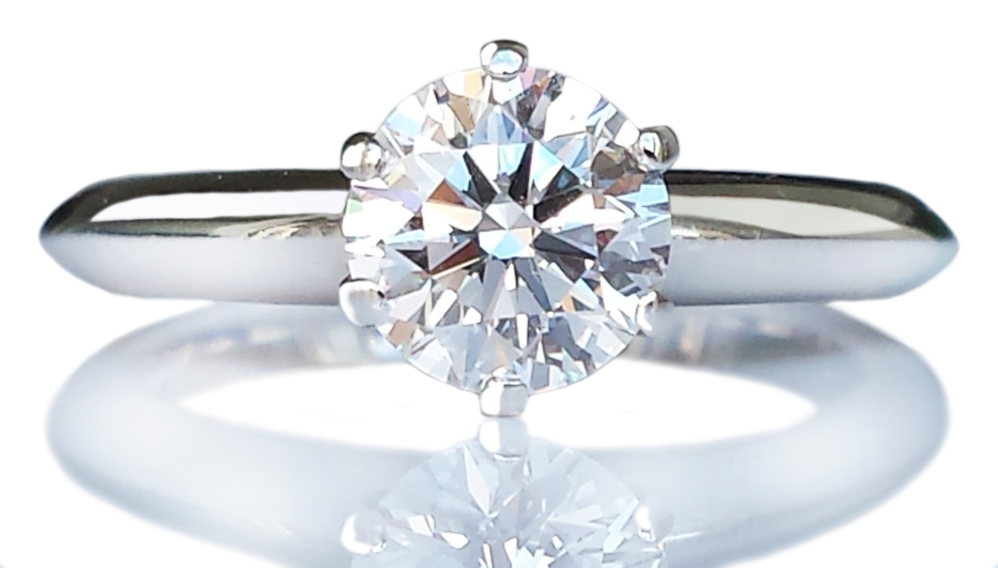 Tiffany & Co. 0.98ct G/VS2 Triple XXX Round Brilliant Diamond Engagement Ring