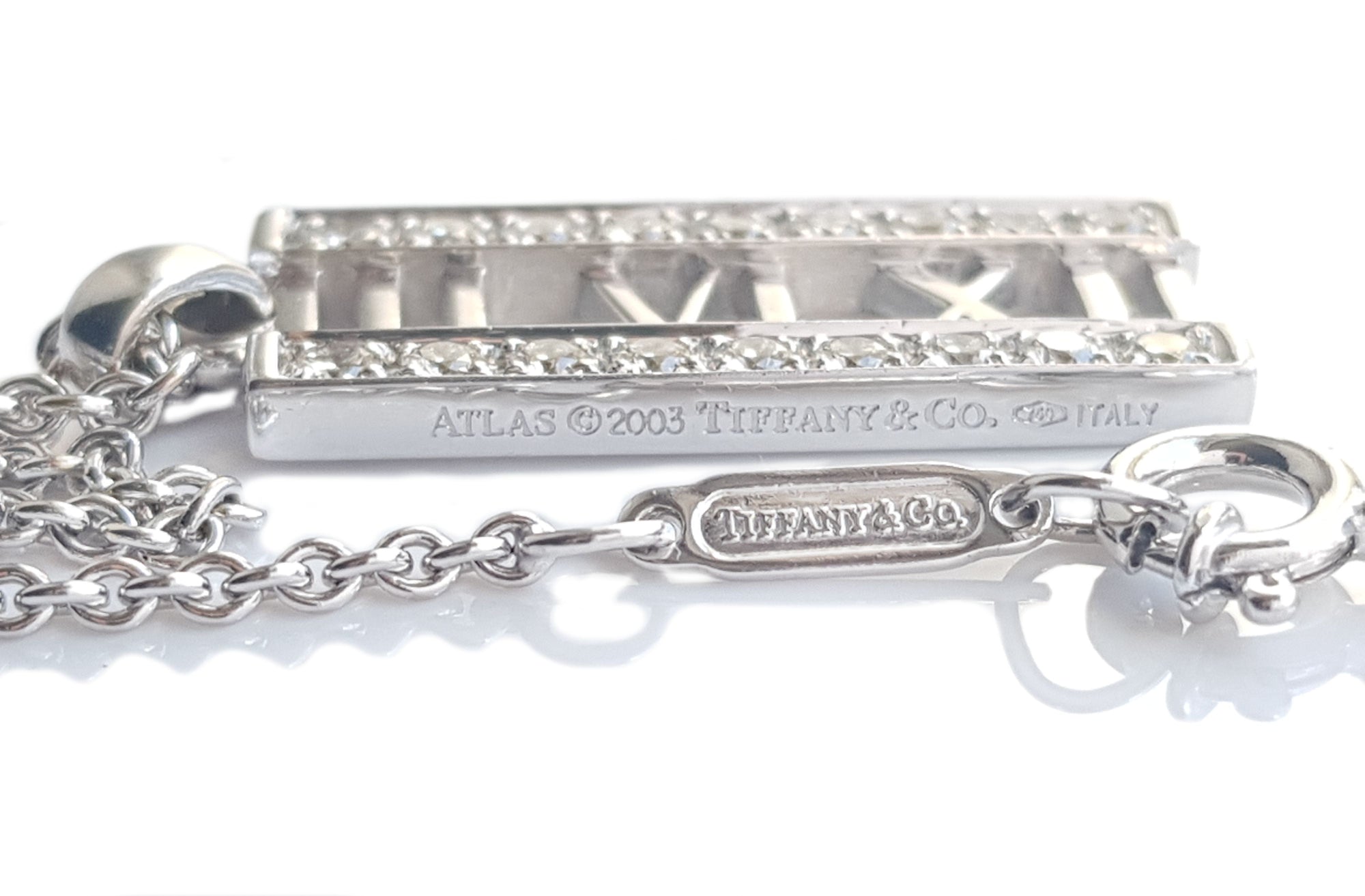 Tiffany & Co .31ct Atlas Bar Pendant 750 (Gold)