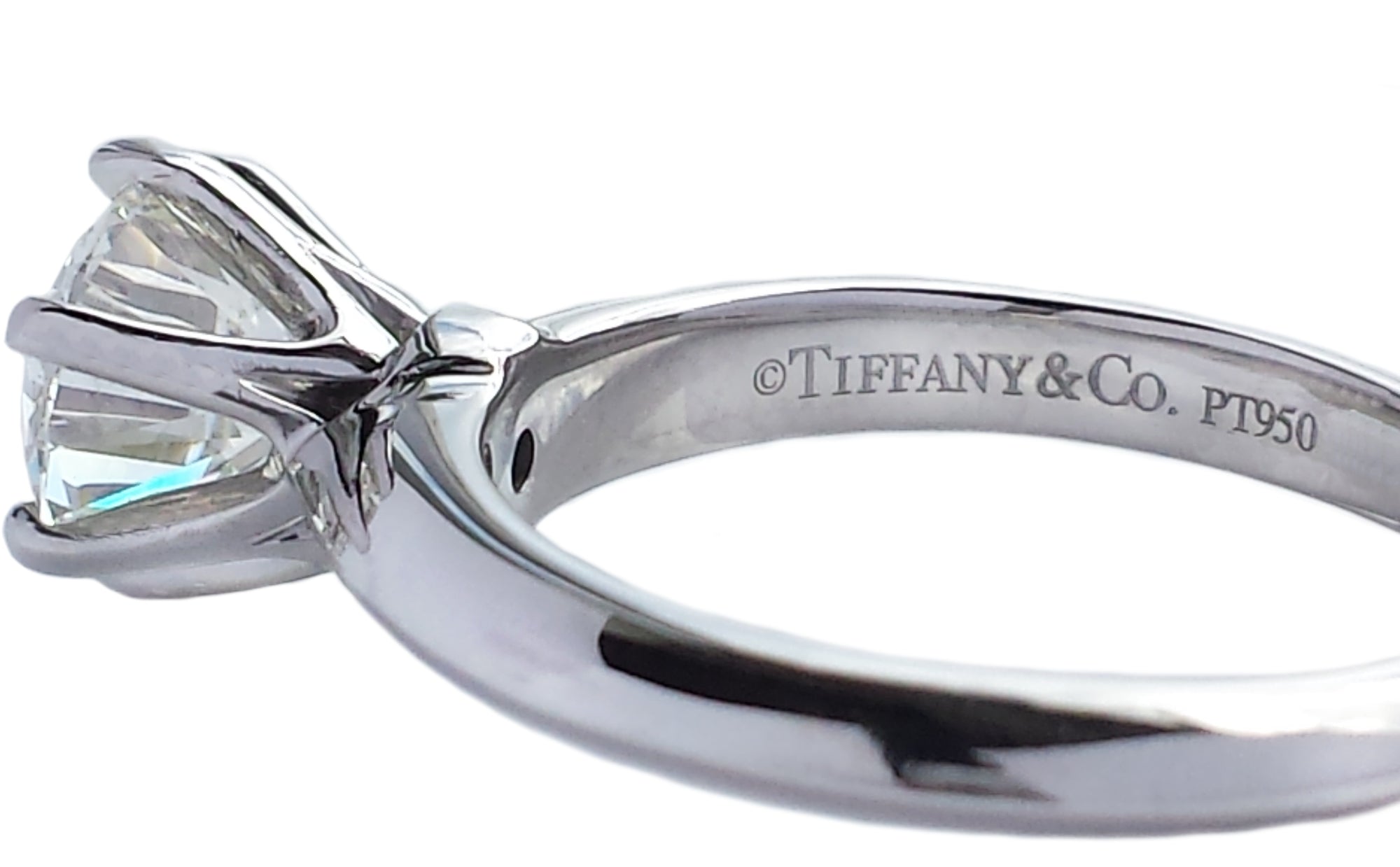 Tiffany & Co. 1.16ct H/VS2 Triple XXX Round Brilliant Diamond Engagement Ring