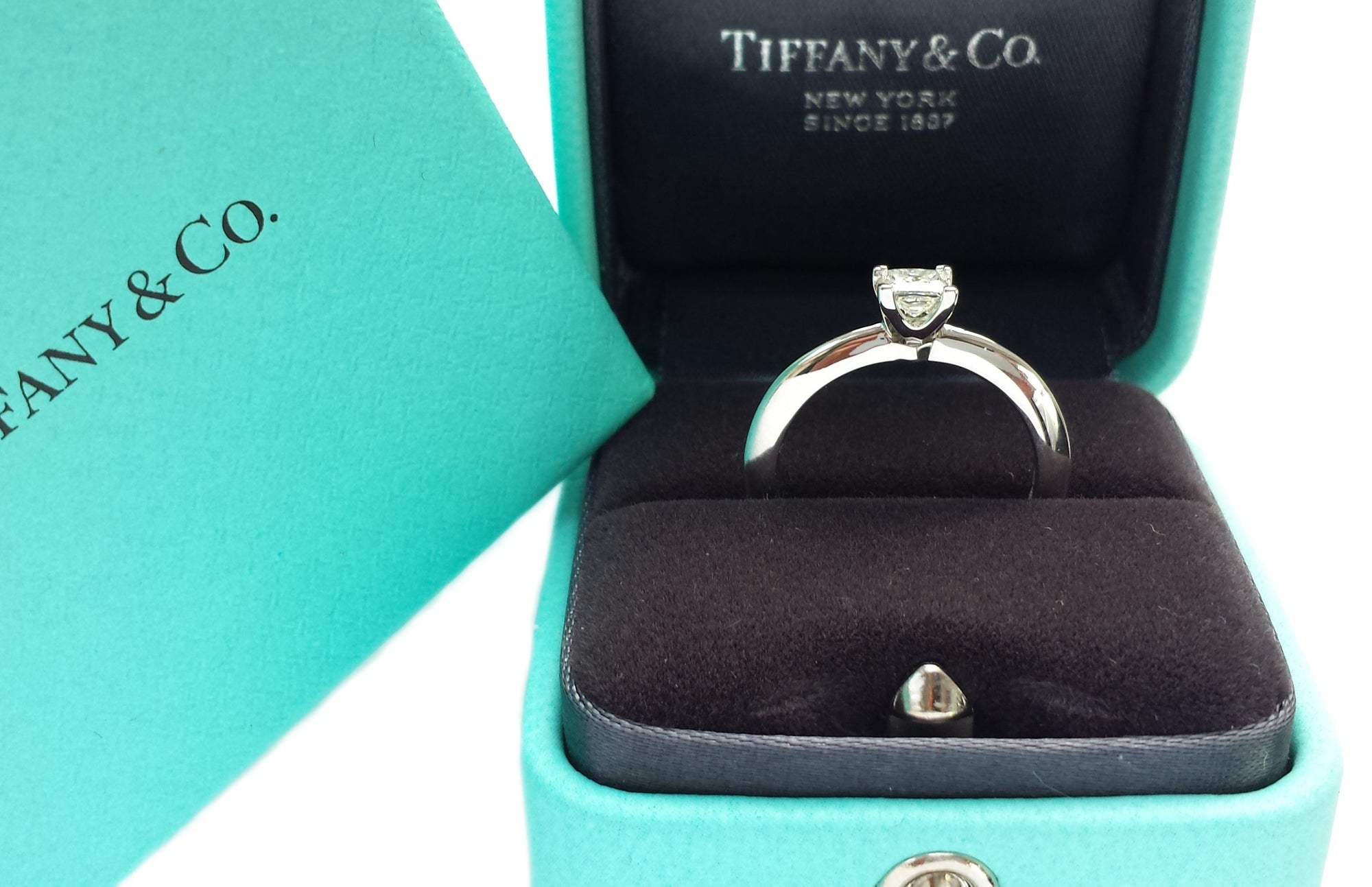 Tiffany & Co. 0.34ct G/VS Princess Cut Diamond Engagement Ring
