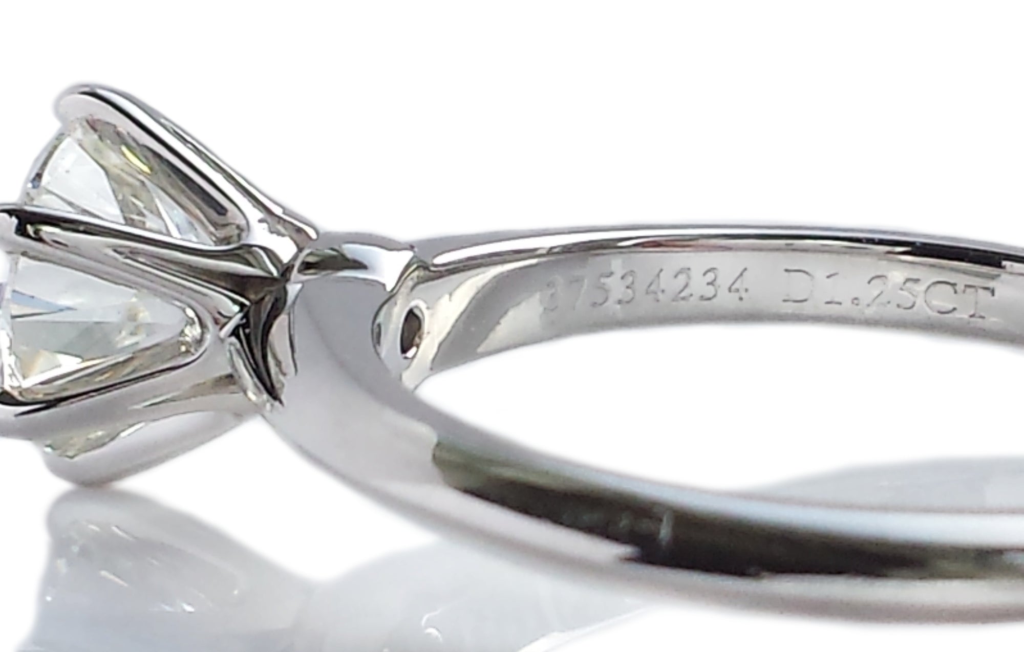 Tiffany & Co. 1.25ct H/VS1 Triple XXX Round Brilliant Diamond Engagement Ring