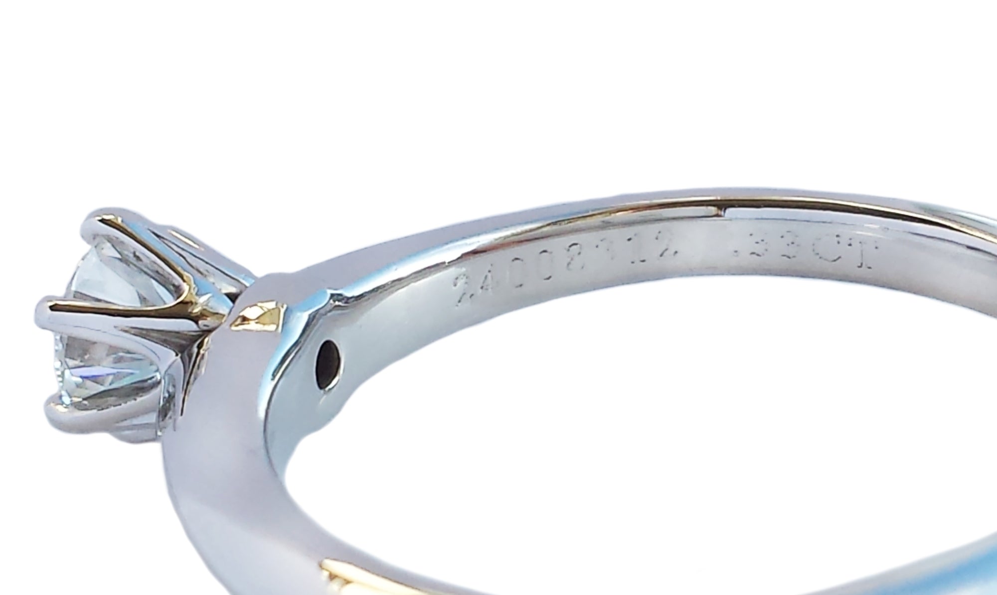 Tiffany & Co. 0.33ct G/VVS2 Round Brilliant Diamond Engagement Ring