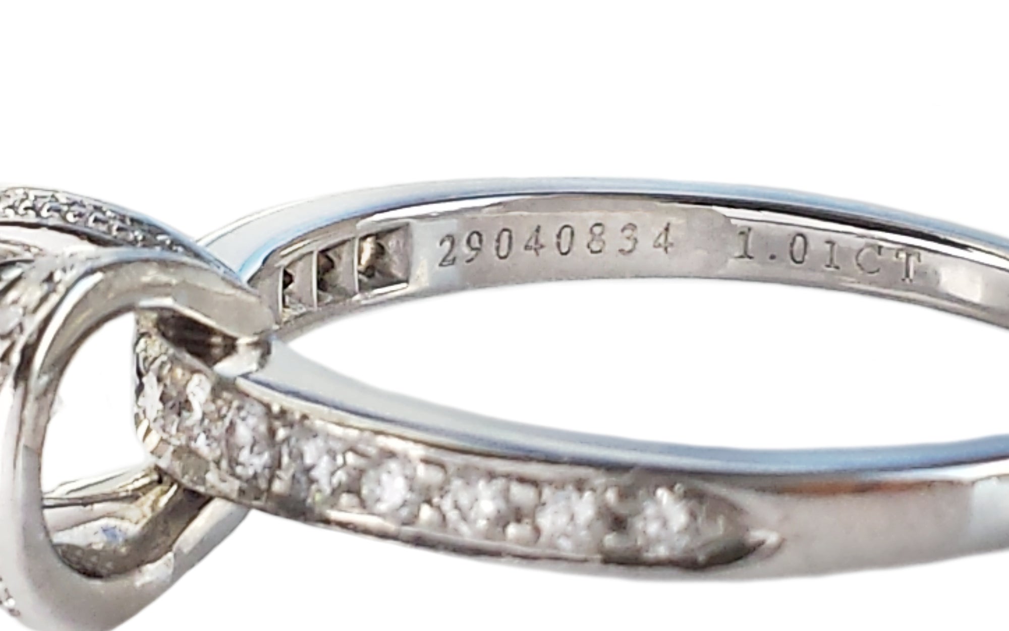 Tiffany & Co. 1.41tcw G/VS2 Ribbon Round Brilliant Cut Diamond Engagement Ring