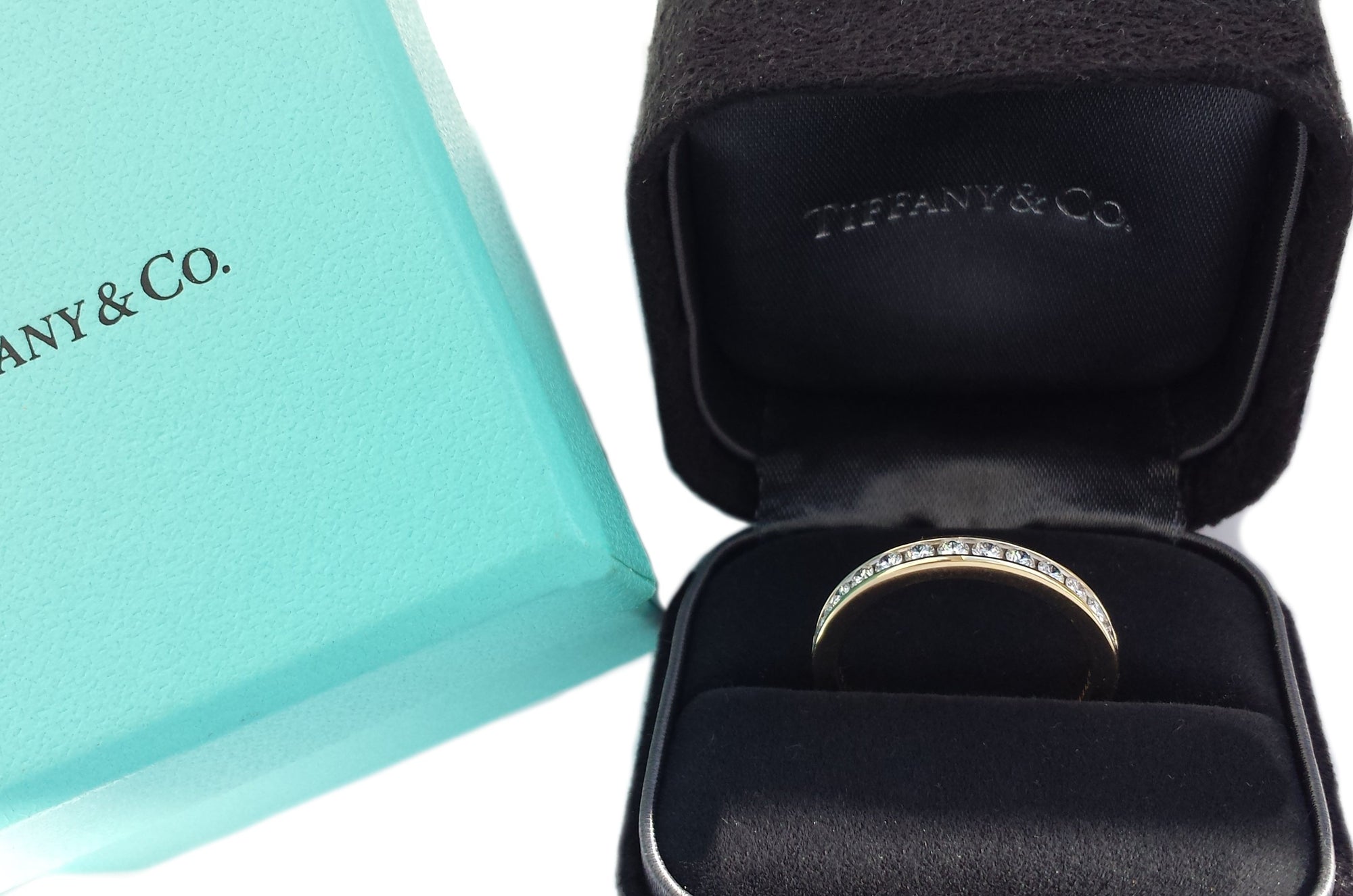 Tiffany & Co 3mm .33ct Diamond Channel Set 750 Wedding Band
