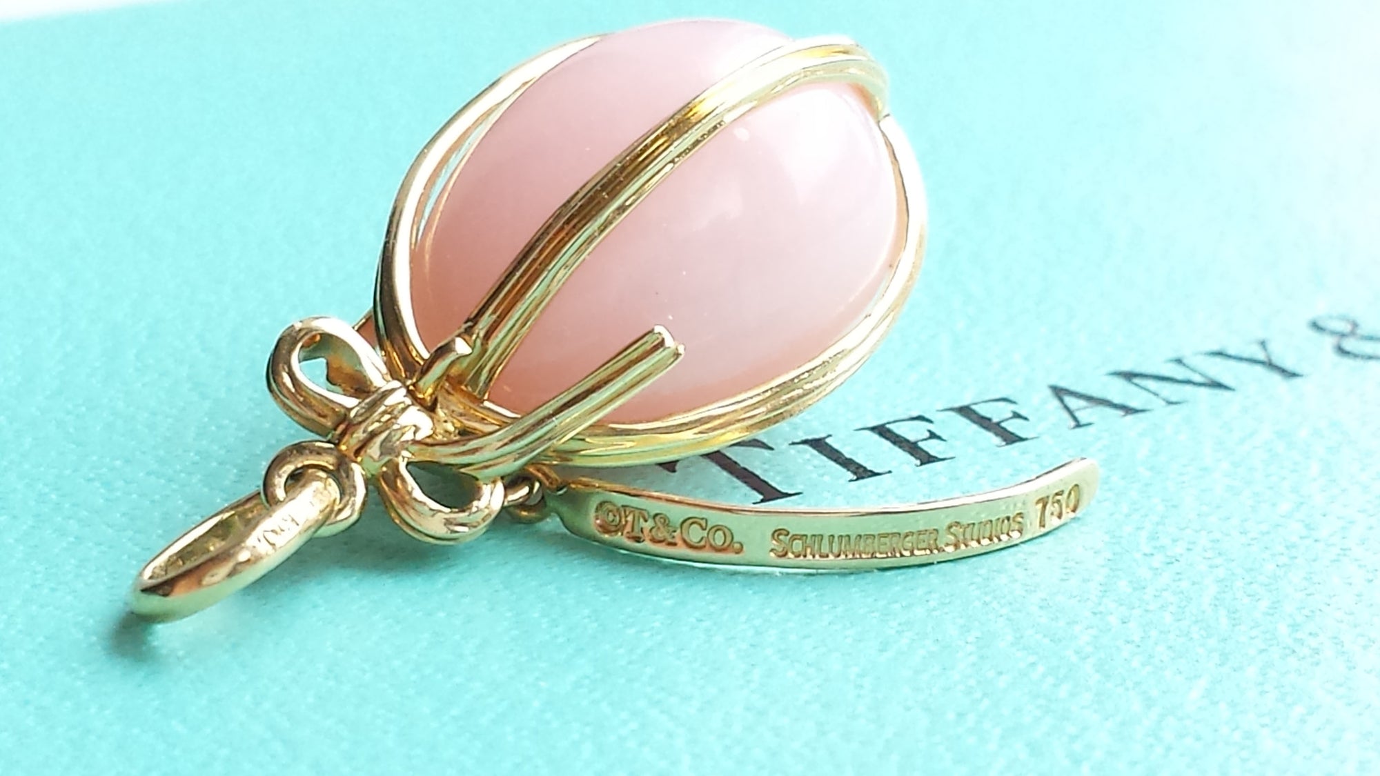 Tiffany & Co. Pink Opal Egg Charm Pendant Schlumberger Studios 18k Gold