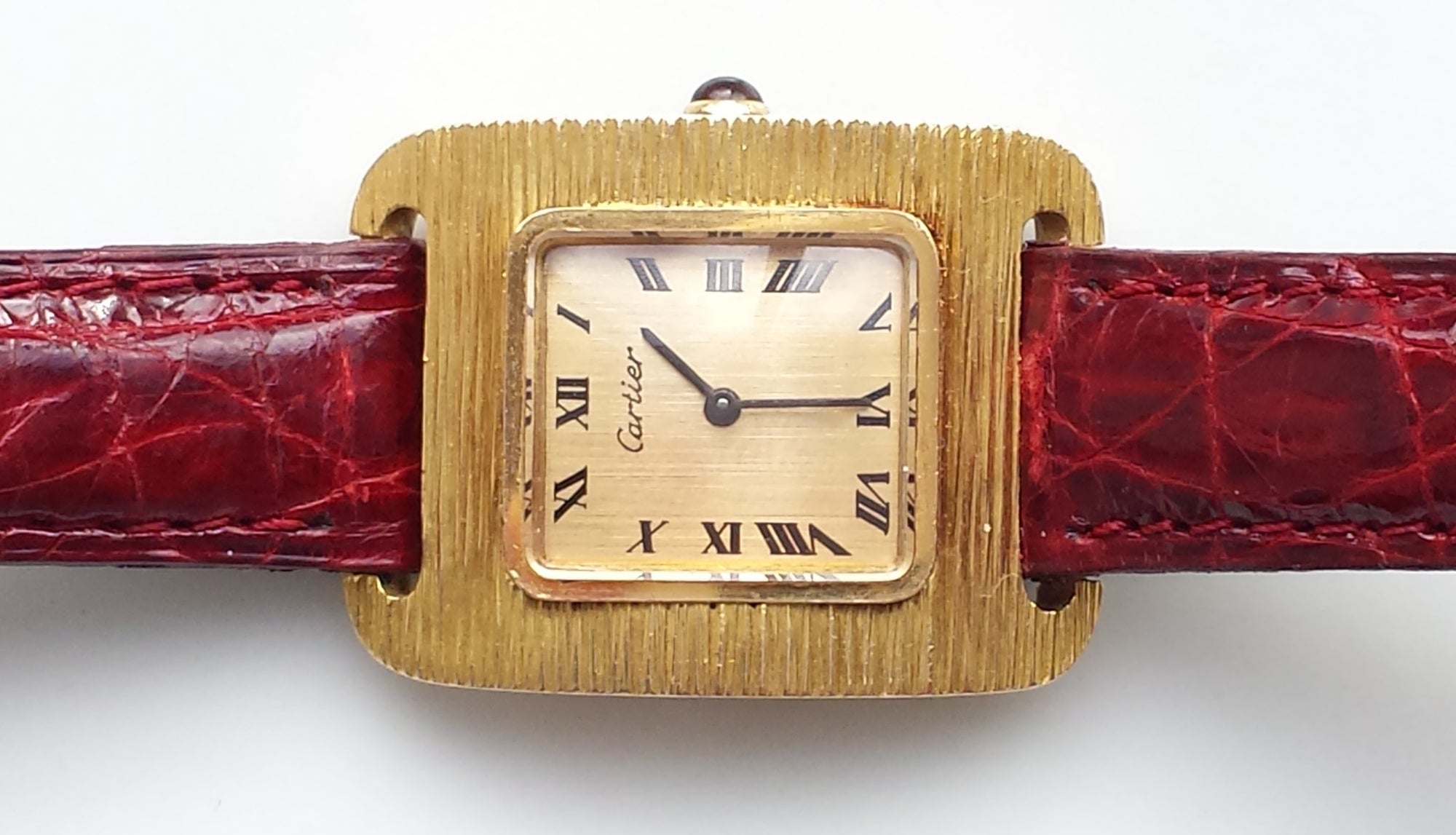 Cartier 1970s Vintage Solid 18K Gold Watch with 17 Jewel Swiss Movement