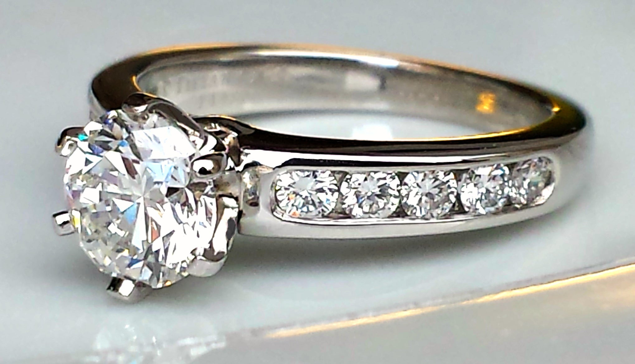 Tiffany & Co. 1.25ct G/IF Round Brilliant Cut Diamond Engagement Ring ...