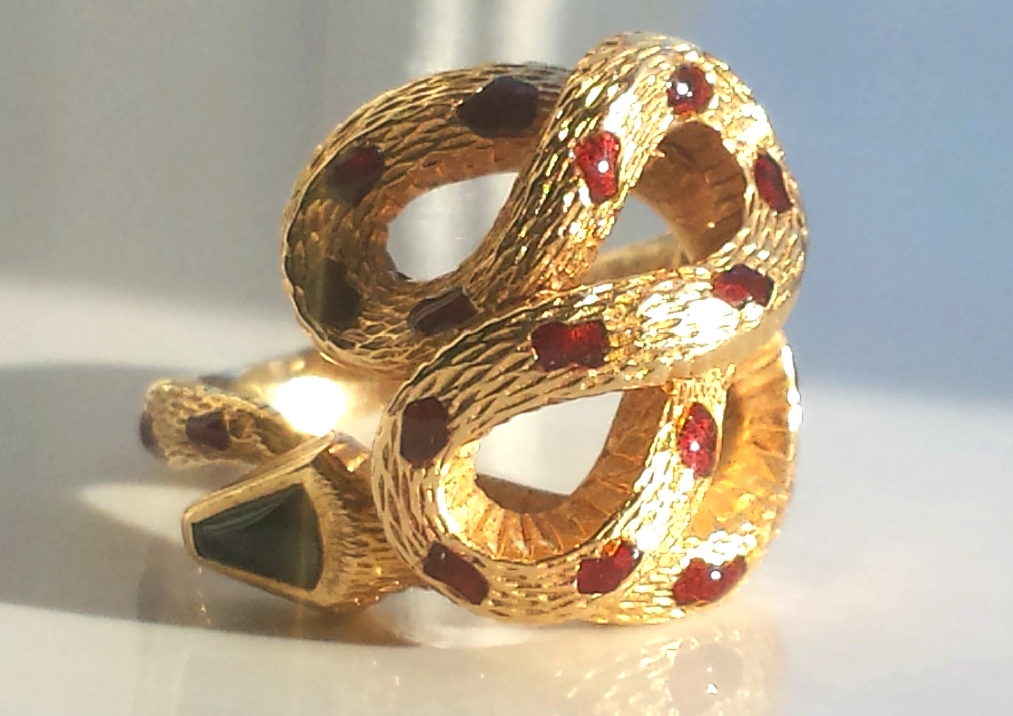 Cartier Rare Vintage 1970s Snake / Serpent Ring 18K Yellow Gold, Onyx & Enamel