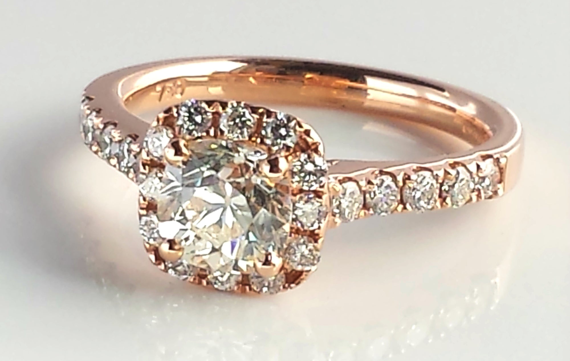 1.49ct L/VVS2 Antique Cushion Cut Diamond Engagement Ring in 18K Rose Gold Halo