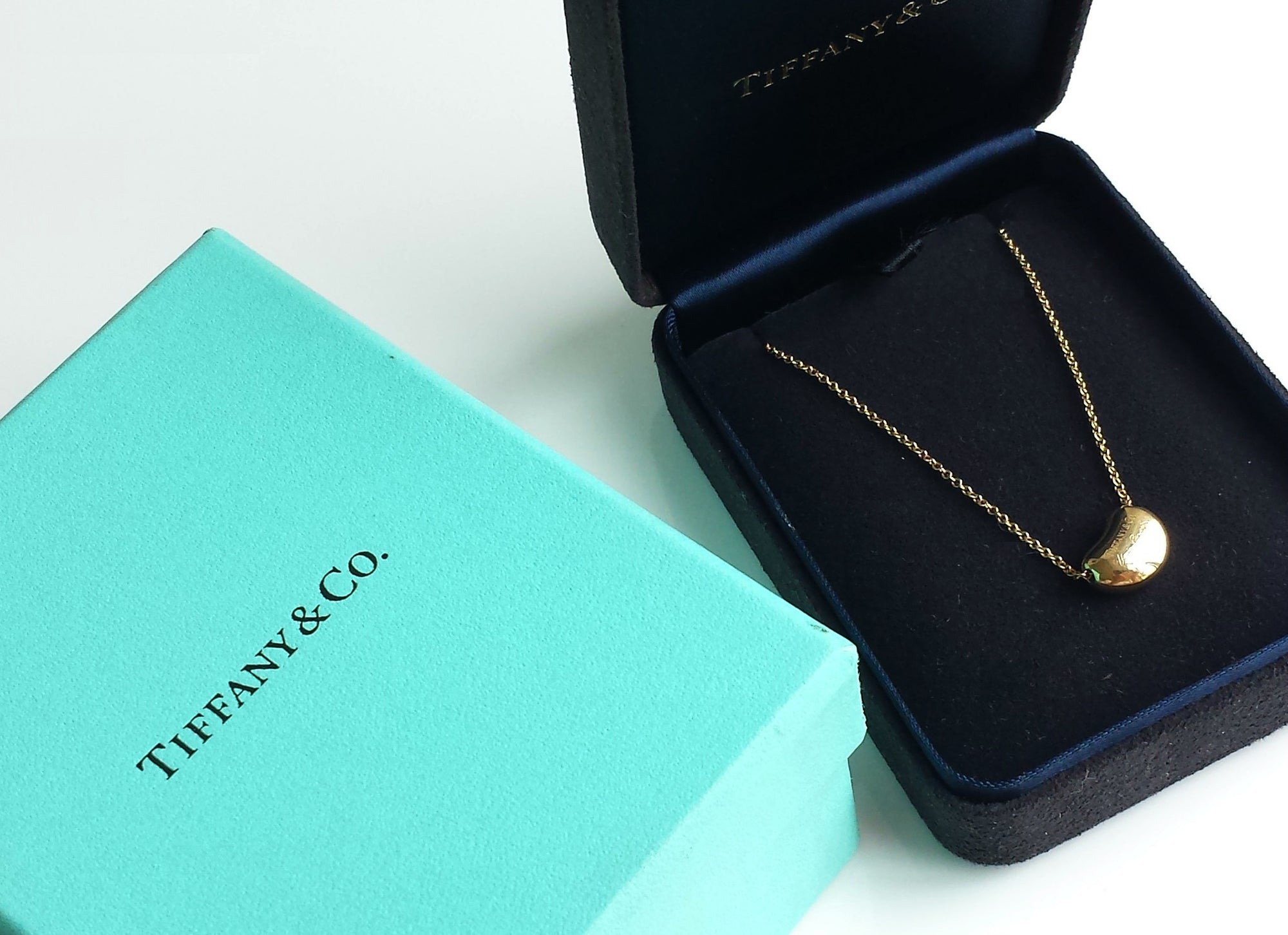 Tiffany & Co Elsa Peretti Bean 18k Yellow Gold Necklace 18" Chain Boxes