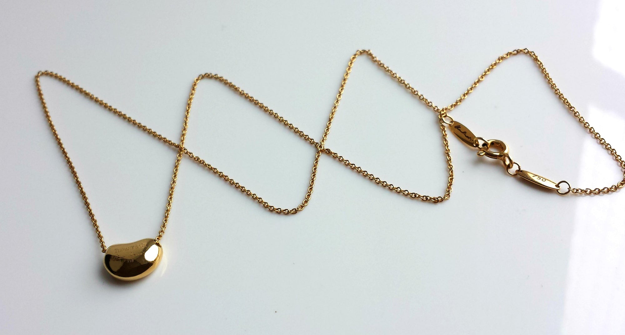 Tiffany & Co Elsa Peretti Bean 18k Yellow Gold Necklace 18" Chain Boxes