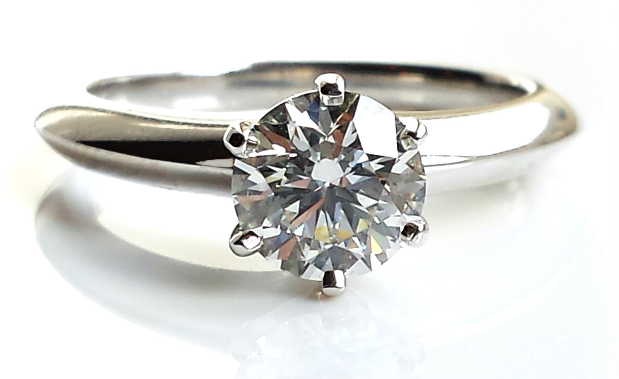 Tiffany & Co. 0.98ct Round Brilliant Cut Diamond Engagement Ring
