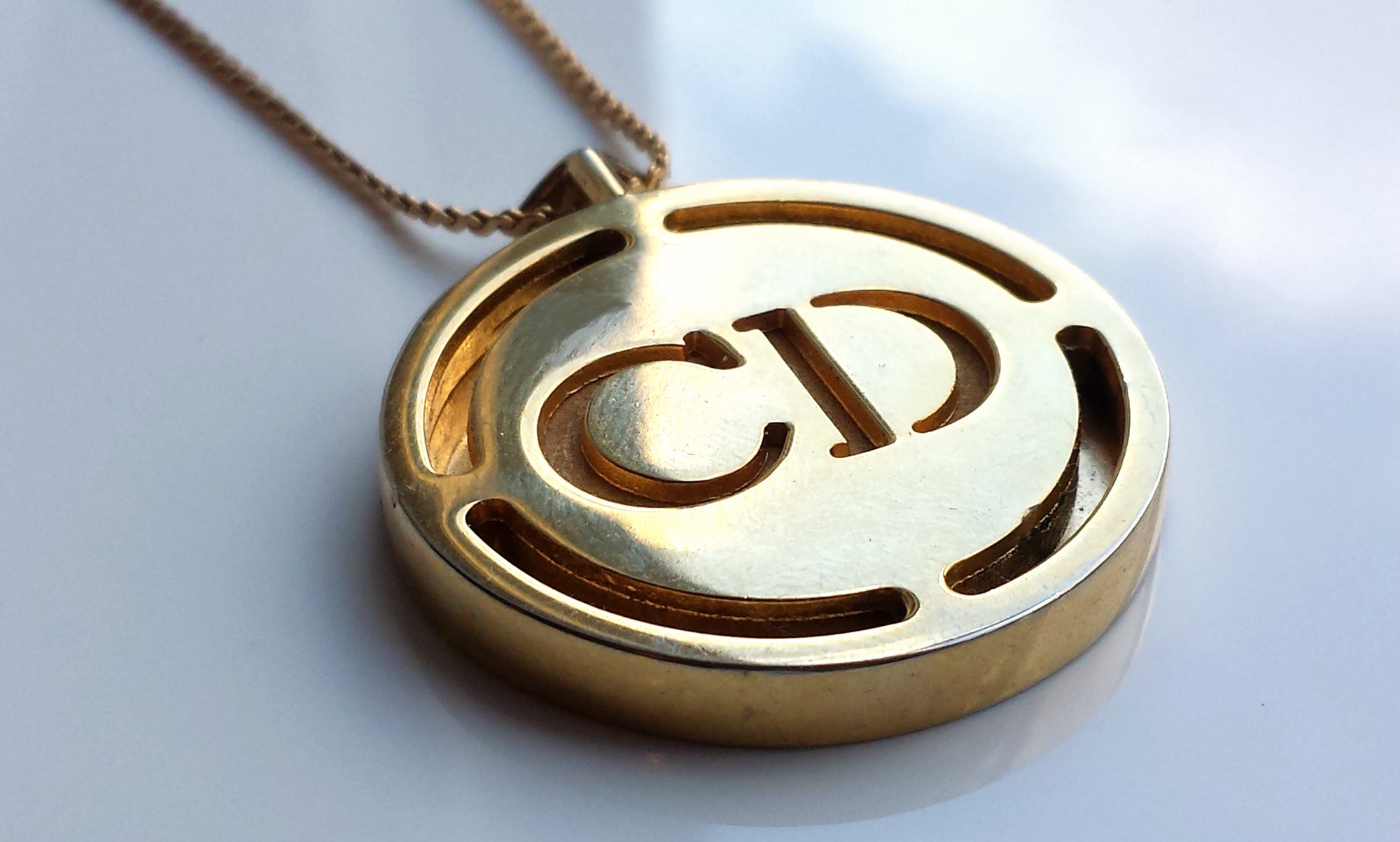 Christian Dior Dioressence Perfum CD Monogrammed Pendant 23 inch Chain
