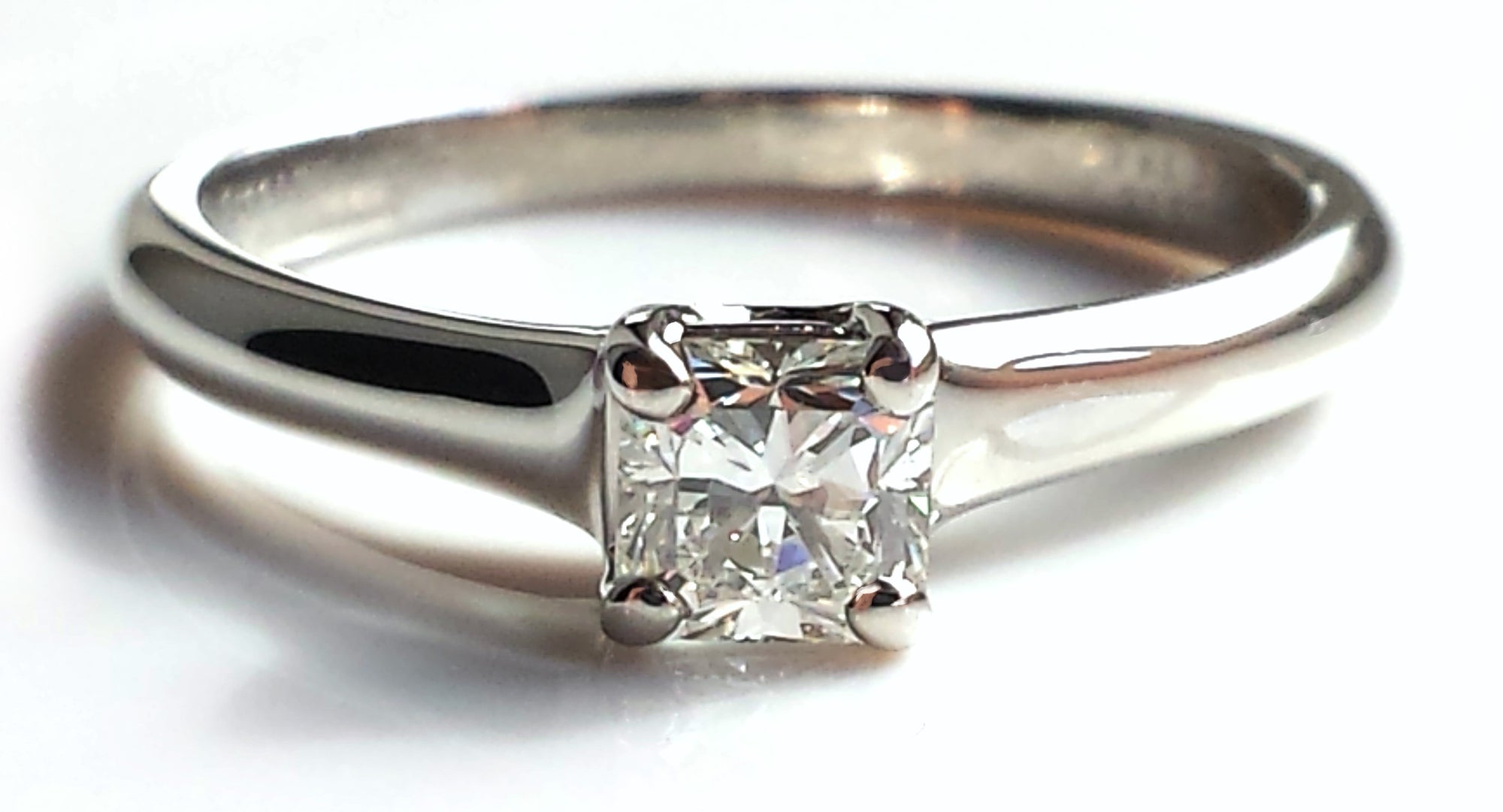 Tiffany & Co 0.39ct H/VS1 Lucida Cut Diamond Engagement Ring