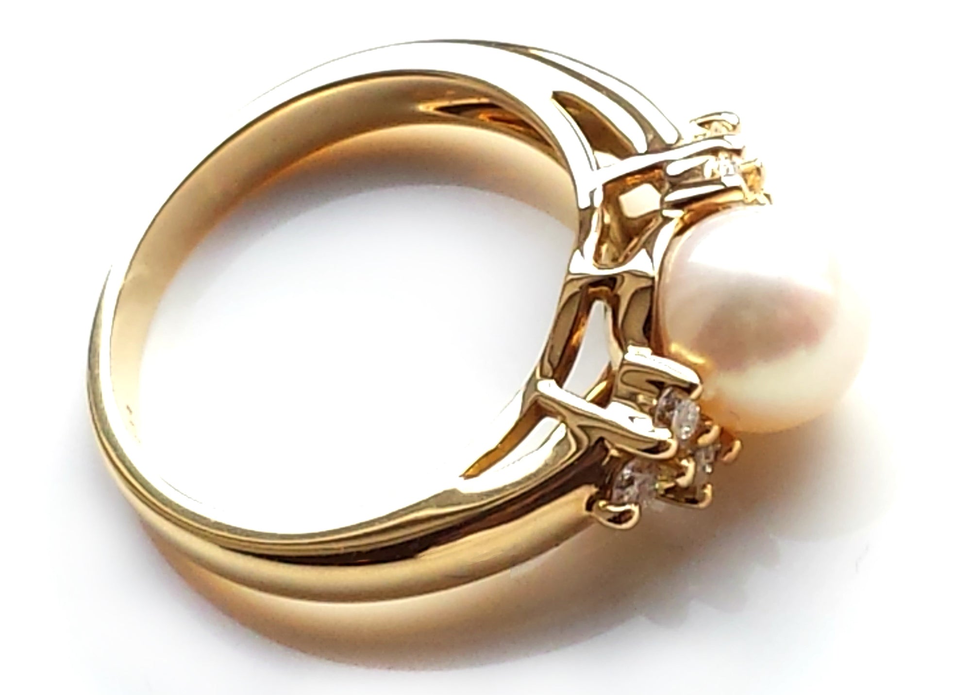 Vintage 1990s Tiffany & Co. 7mm Akoya Pearl & Diamond Ring in 18k Gold