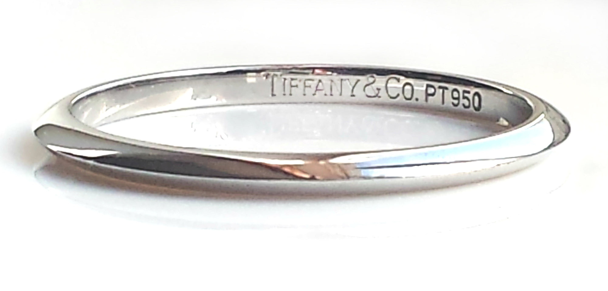 Tiffany & Co. Platinum Knife Edge Wedding Ring Size O