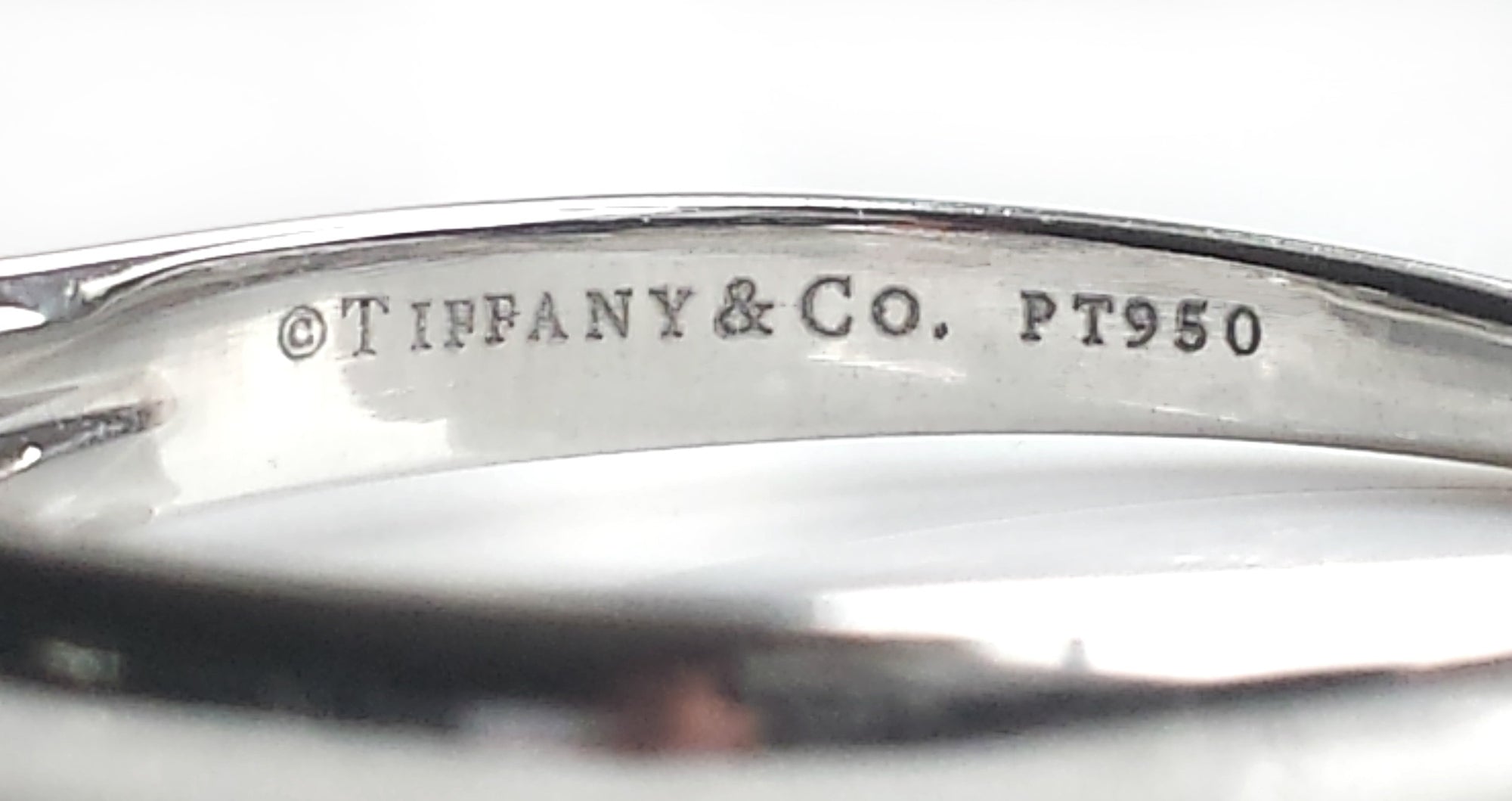 Tiffany & Co. 1.05ct I/VVS1 Lucida® Cut Diamond & Platinum Engagement Ring