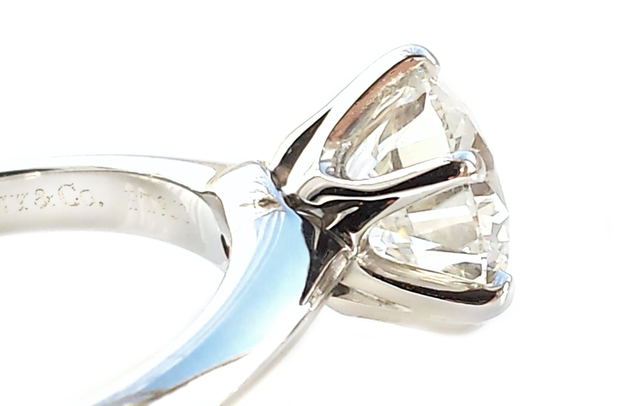 Tiffany & Co. 1.72ct I/VVS2 'Triple X' Round Brilliant Cut Diamond Engagement Ring