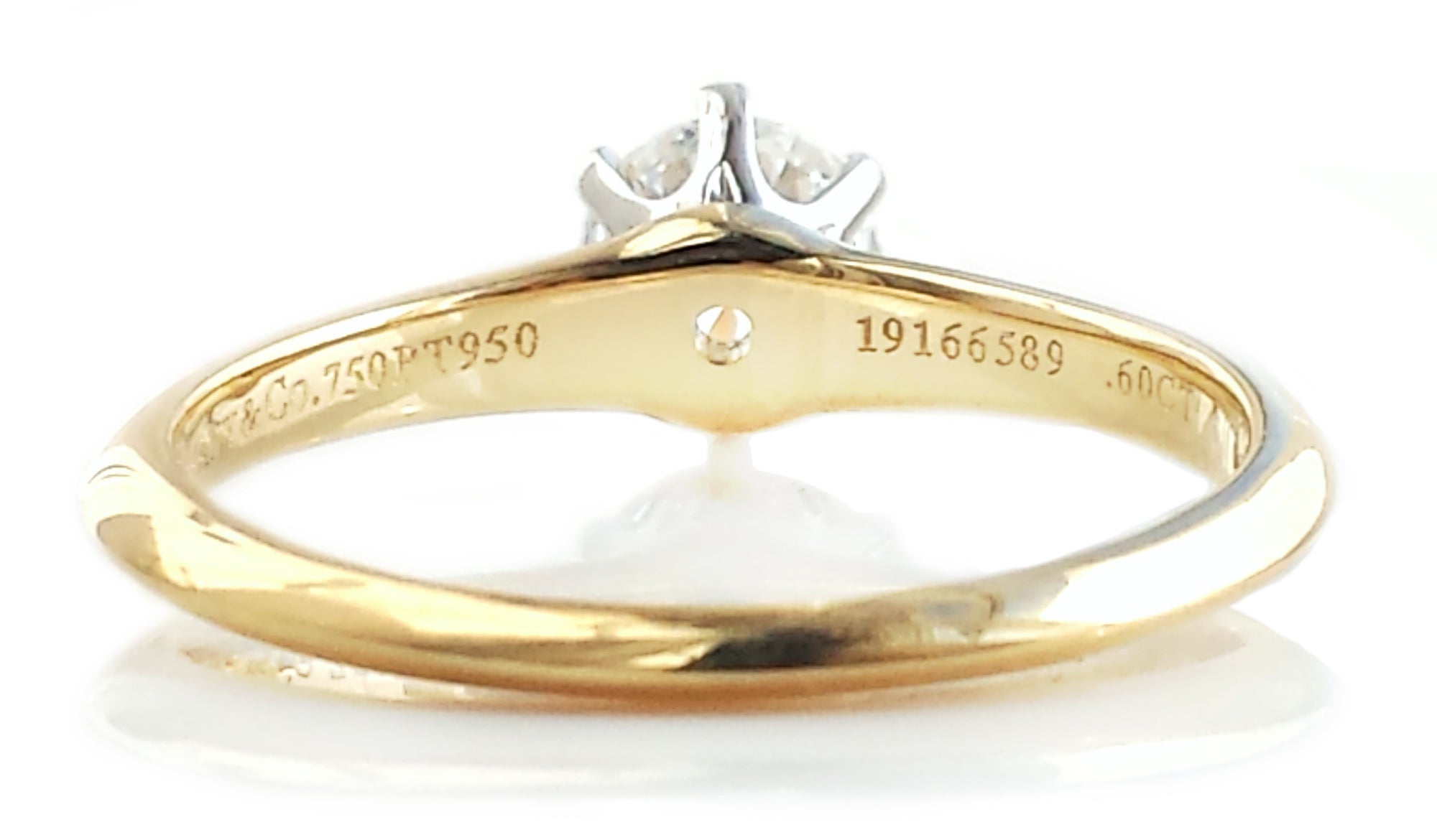 Tiffany & Co .60ct I/VS1 18k Gold Platinum Round Brilliant Engagement Ring