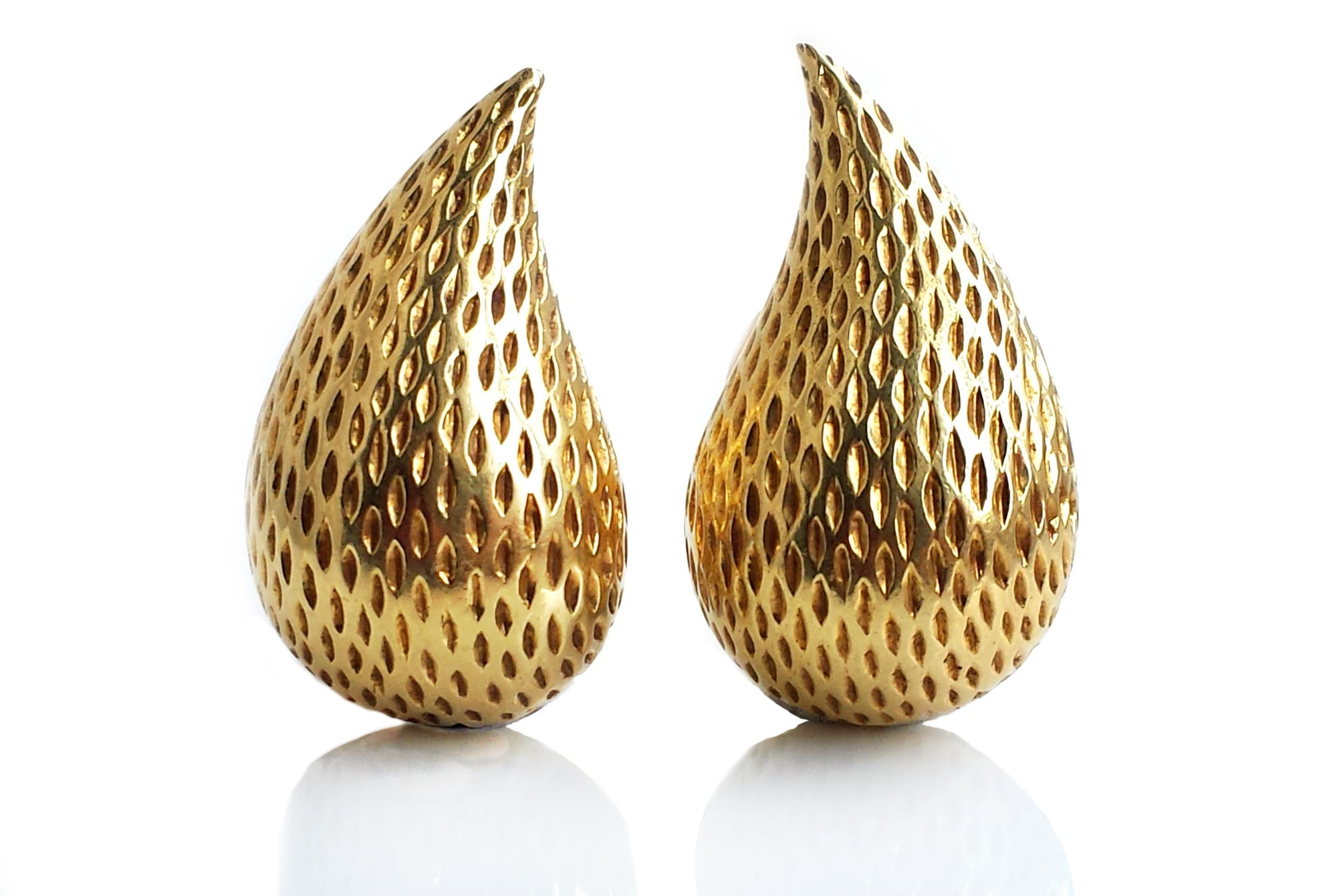 Vintage 1960s Tiffany & Co. 18k Yellow Gold Teardrop Earrings