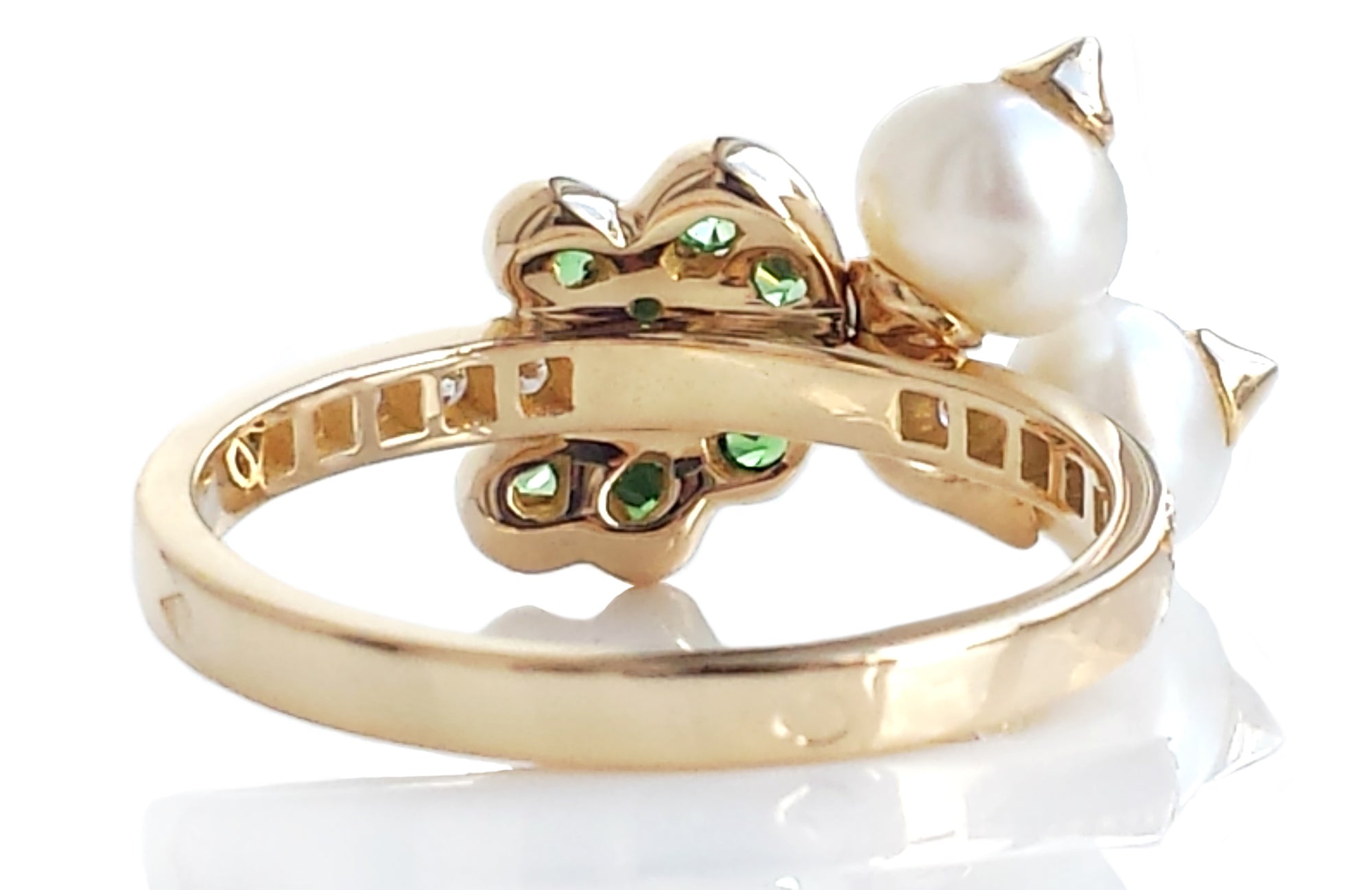 Dior 18k Yellow Gold Peridot Navet Diamond Pearl Oak Leaf Acorn Ring